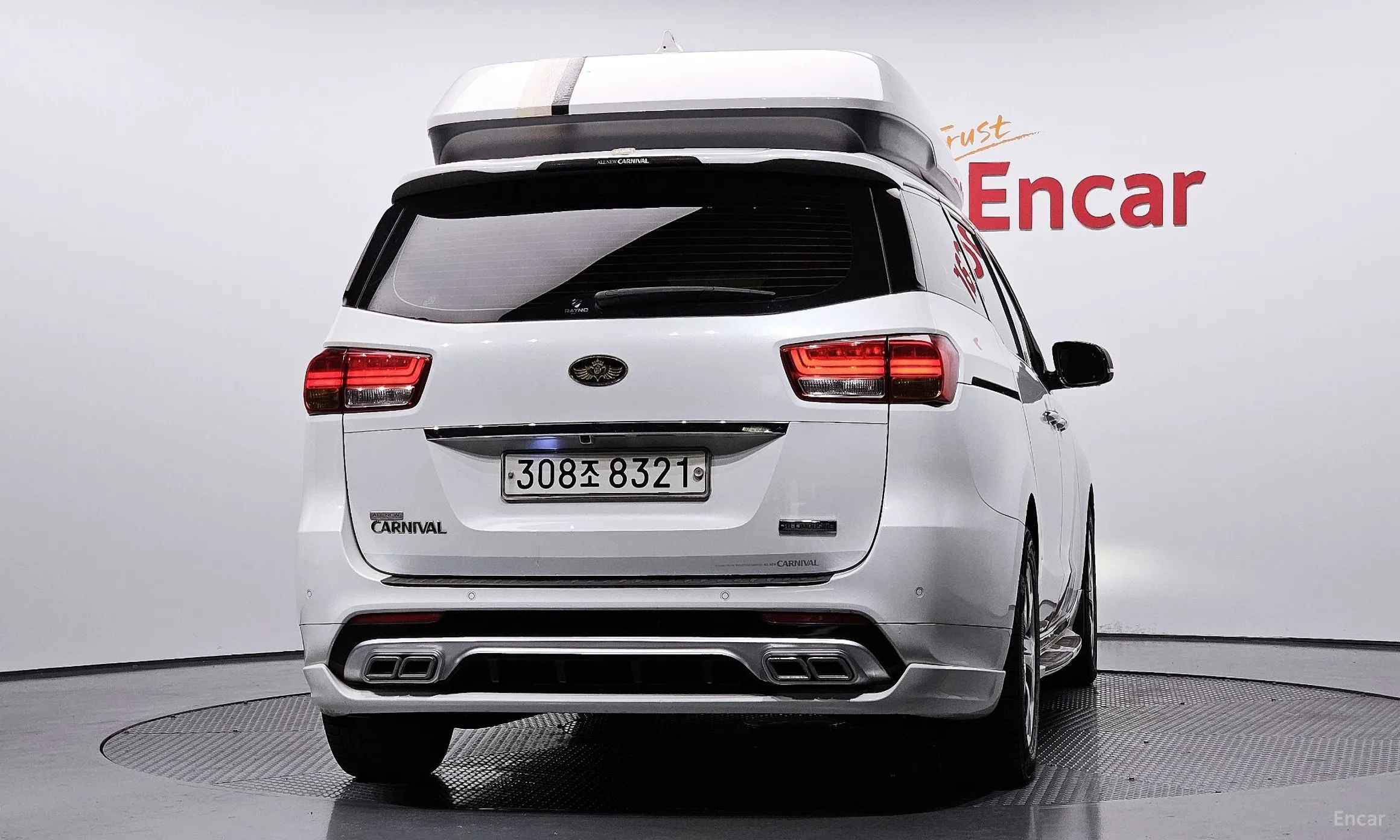 Kia Carnival превью 3