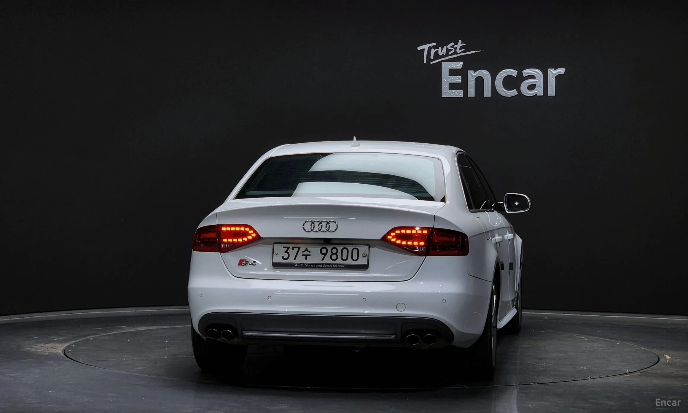 Audi New S4 превью 3