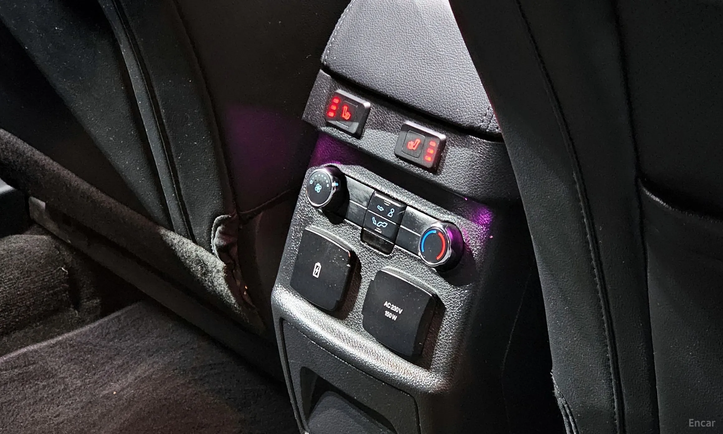 Ford Explorer превью 17