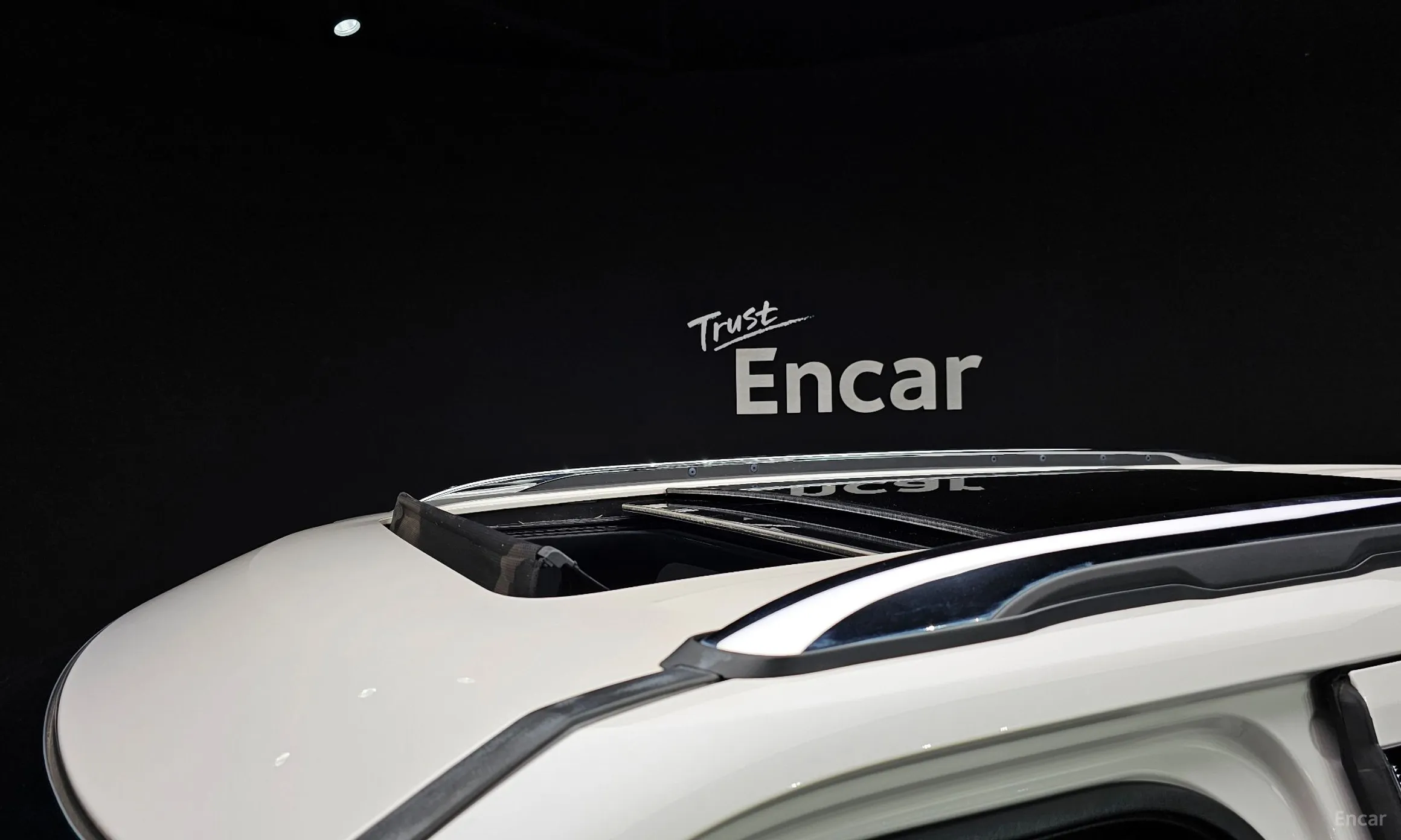 Ford Explorer превью 20