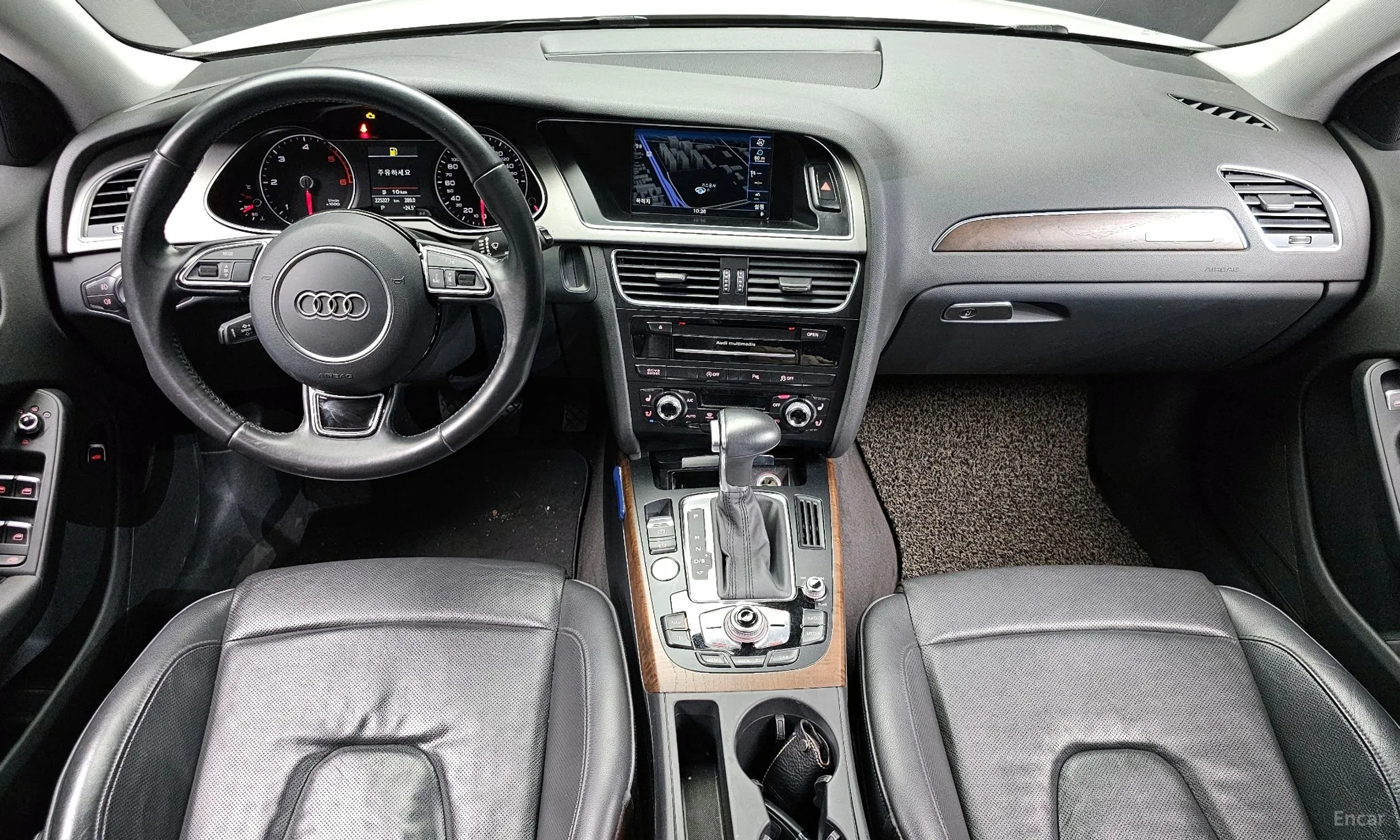 Audi New A4 превью 4