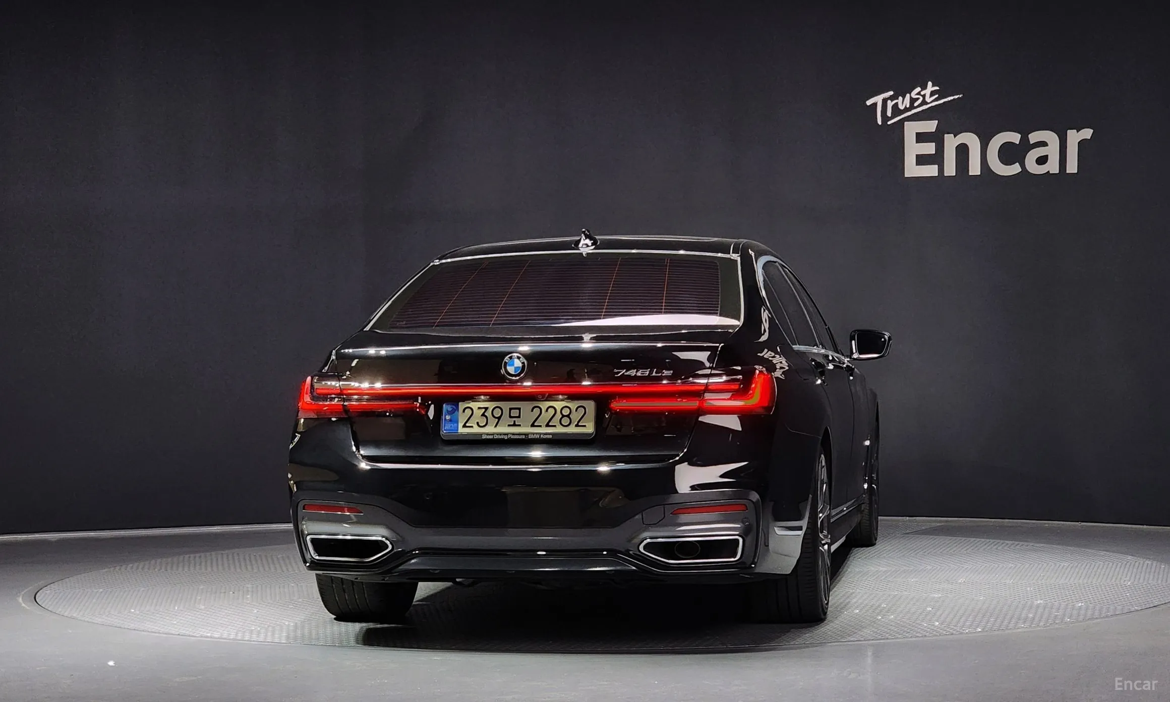 BMW 7 Series (G11) превью 3