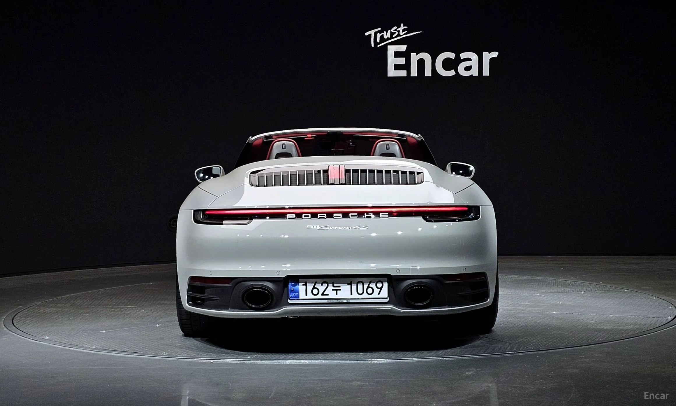 Porsche 911 (992) превью 3