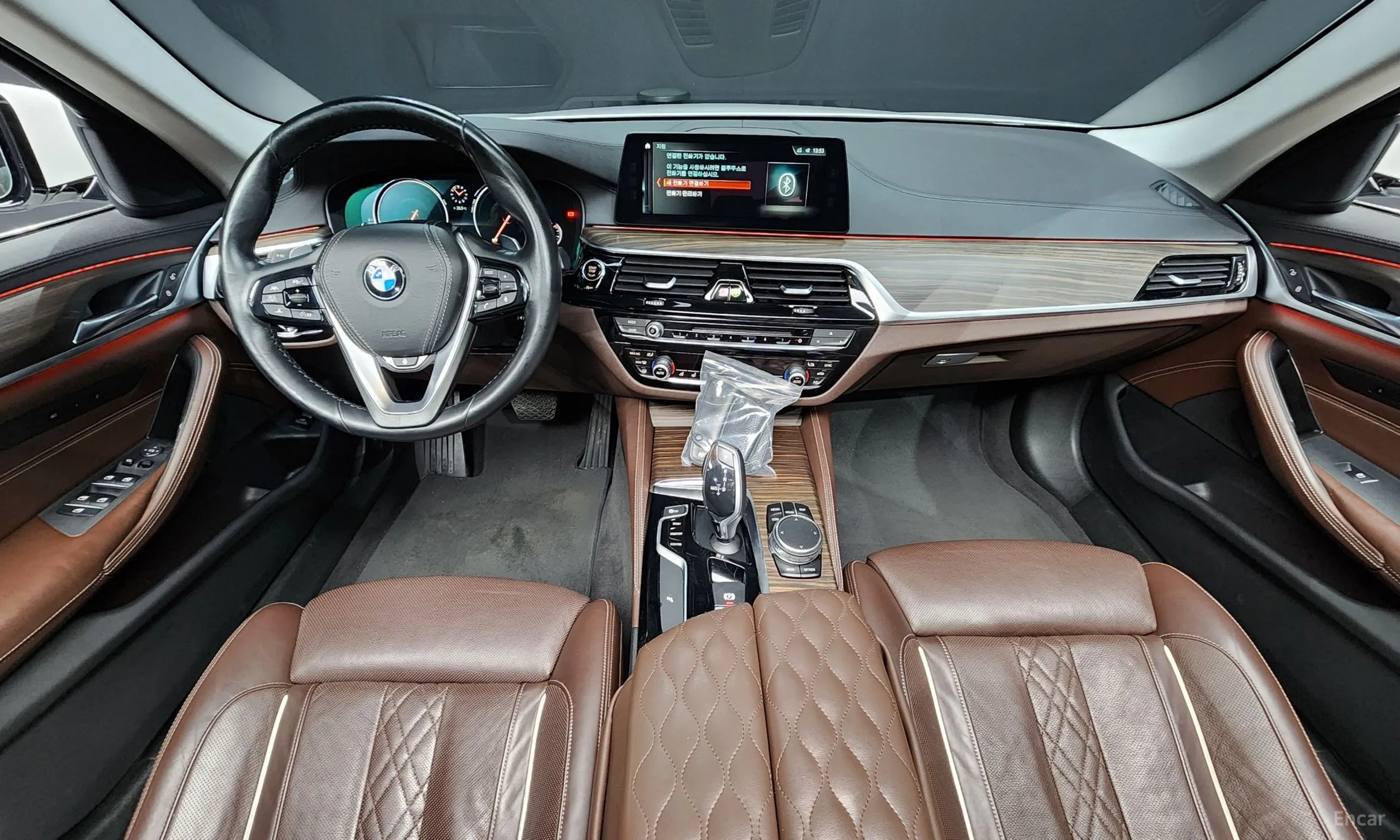 BMW 5 Series (G30) превью 4