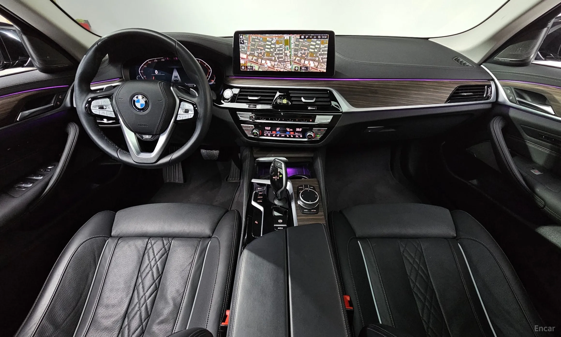 BMW 5 Series (G30) превью 4