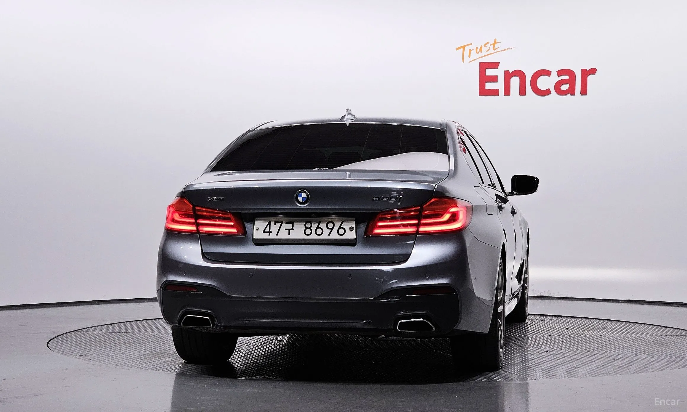 BMW 5 Series (G30) превью 3