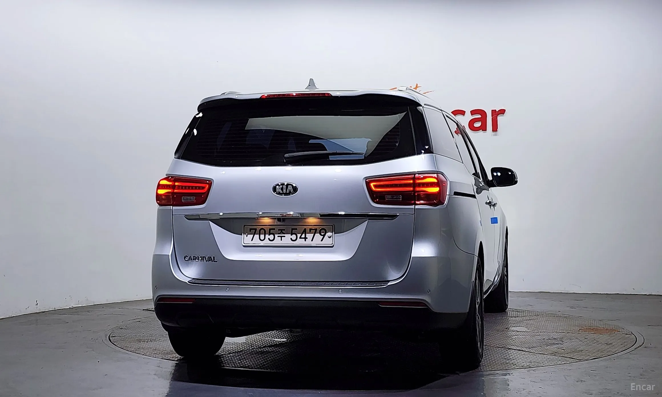 Kia Carnival превью 3