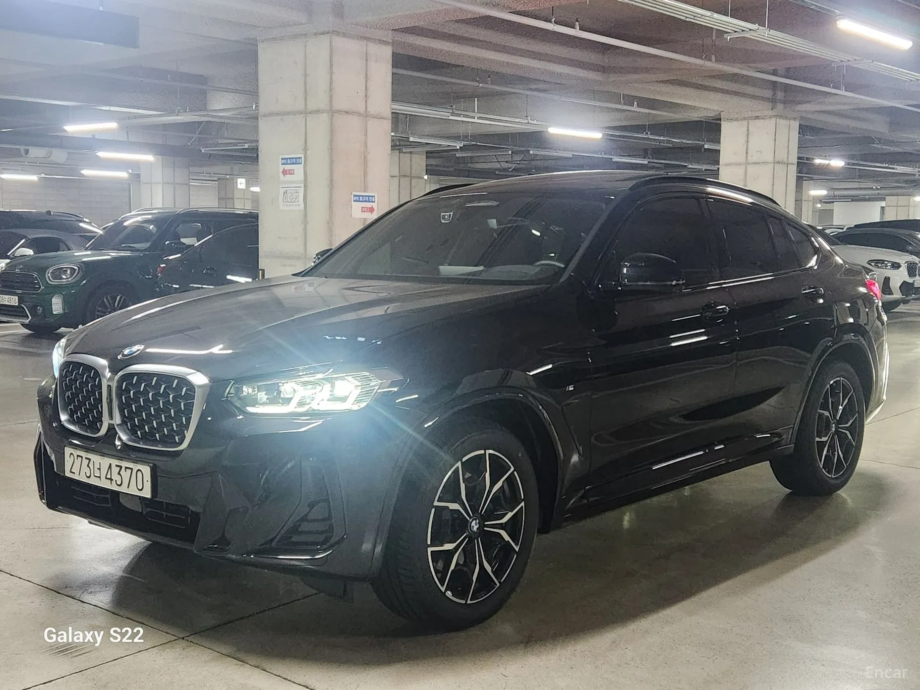 X4 (G02)