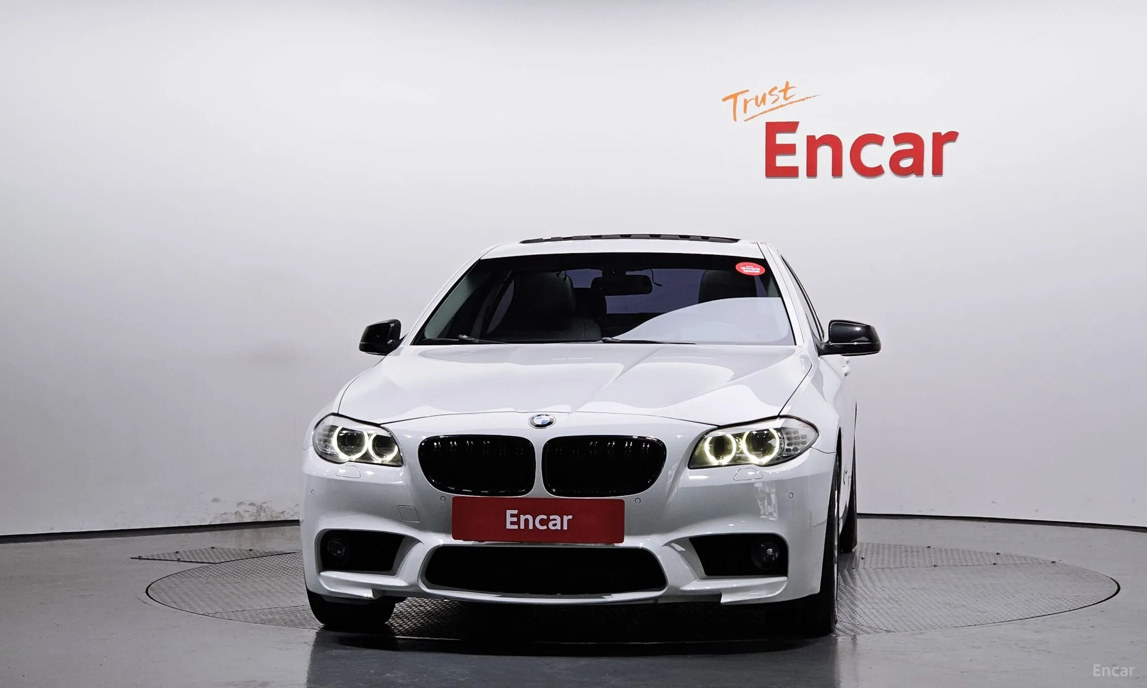 BMW 5 Series (F10) превью 2