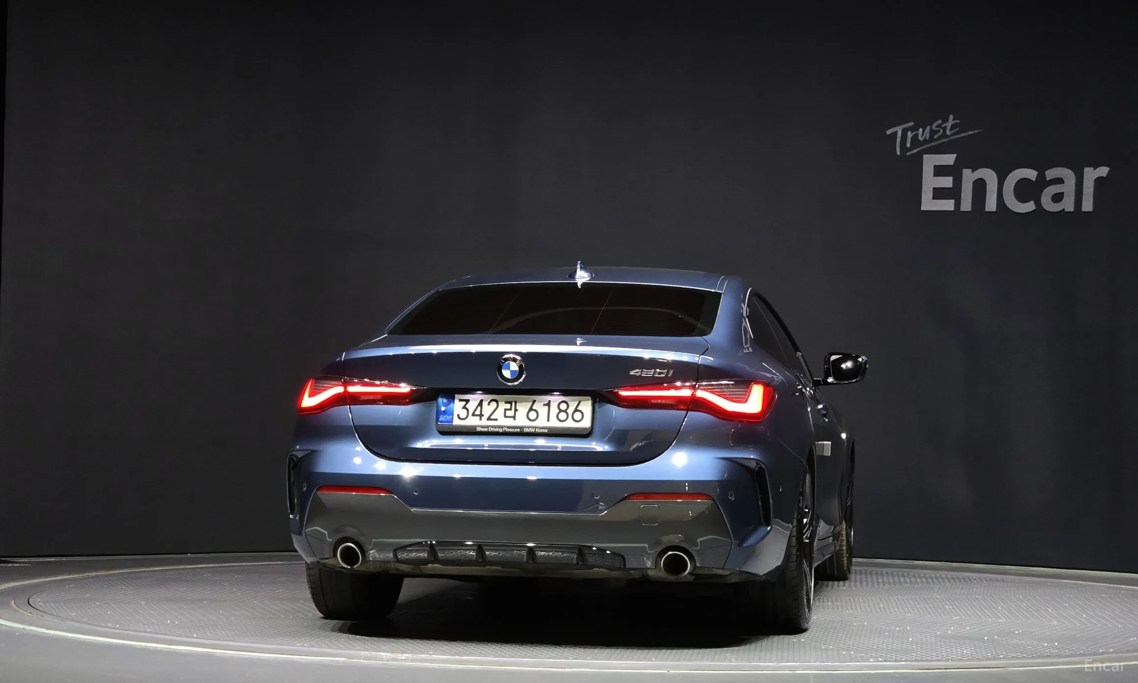 BMW Series 4 (G22) превью 3