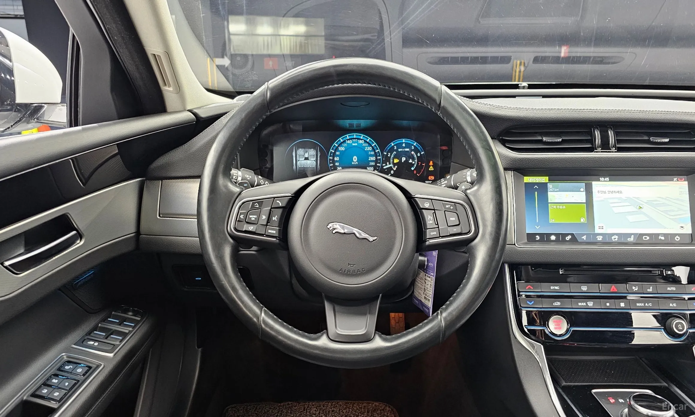Jaguar XF (x260) превью 13