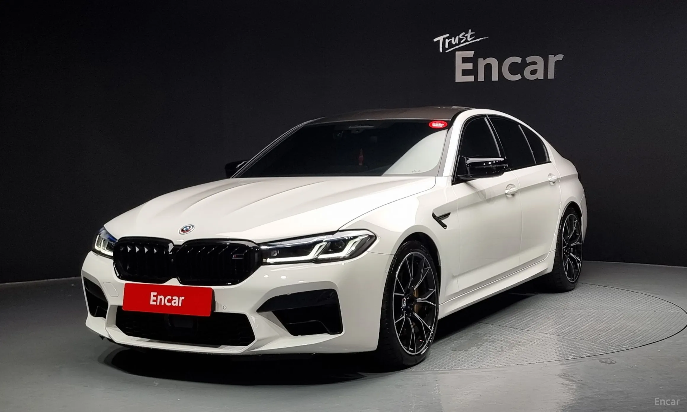 BMW M5 (F90)