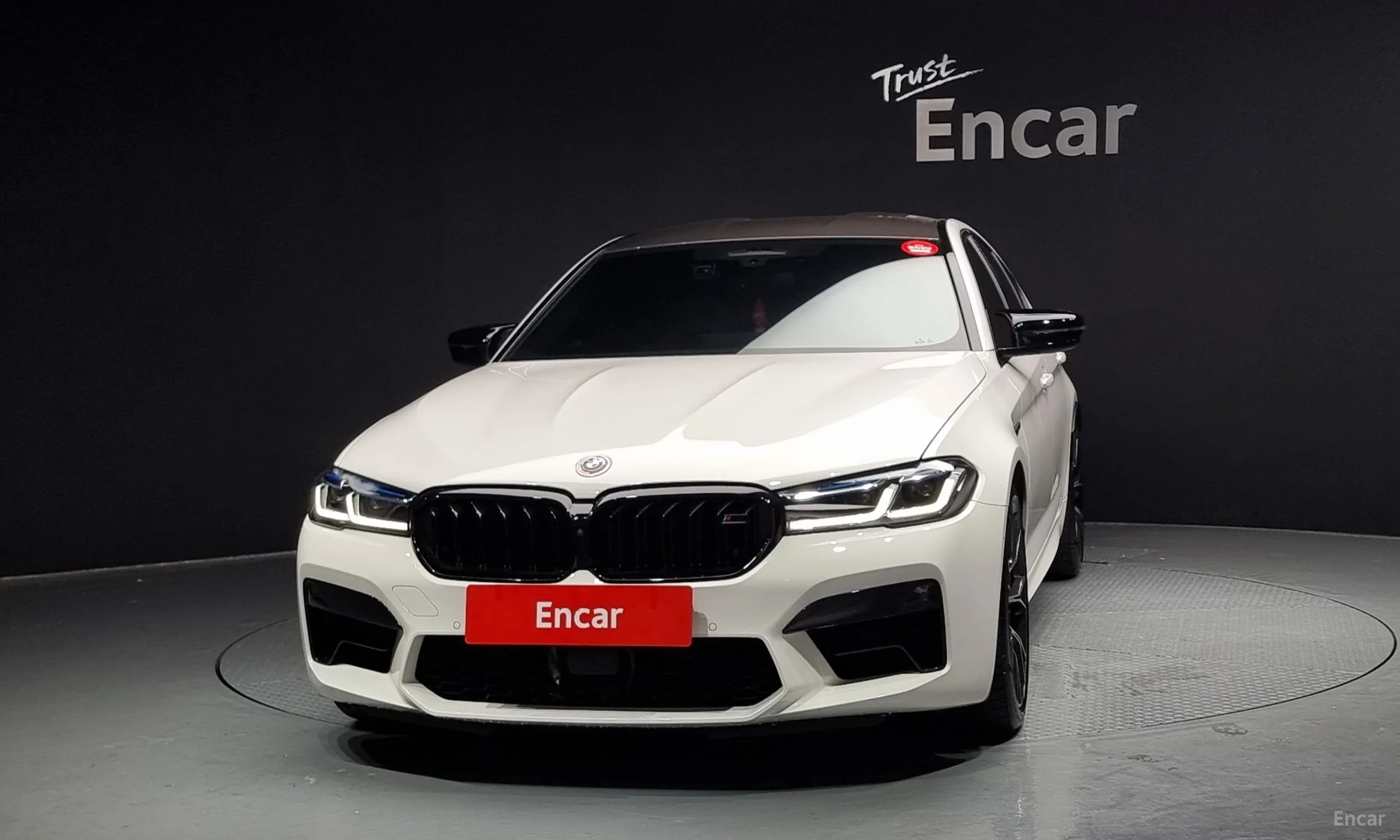 BMW M5 (F90)