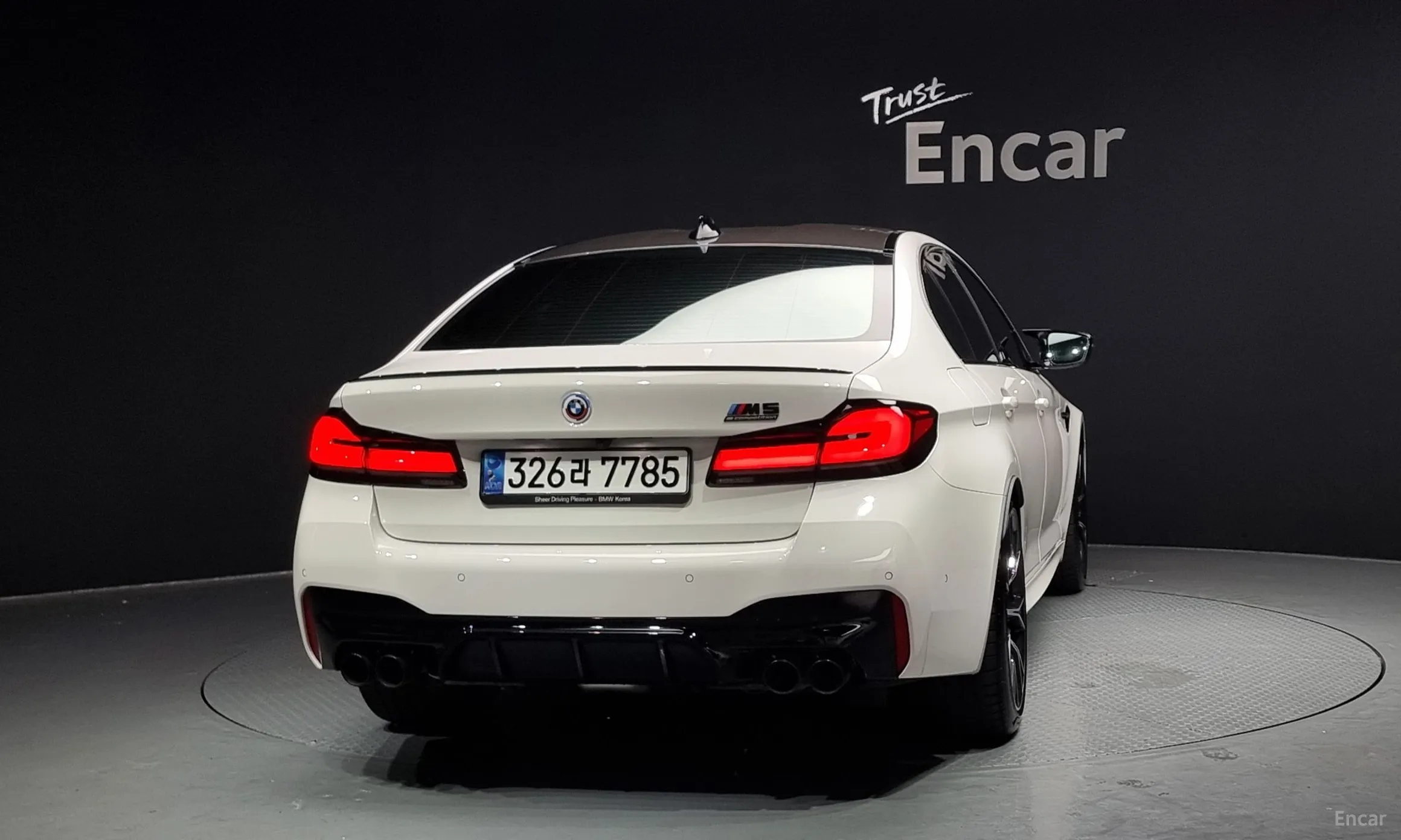 BMW M5 (F90) превью 3