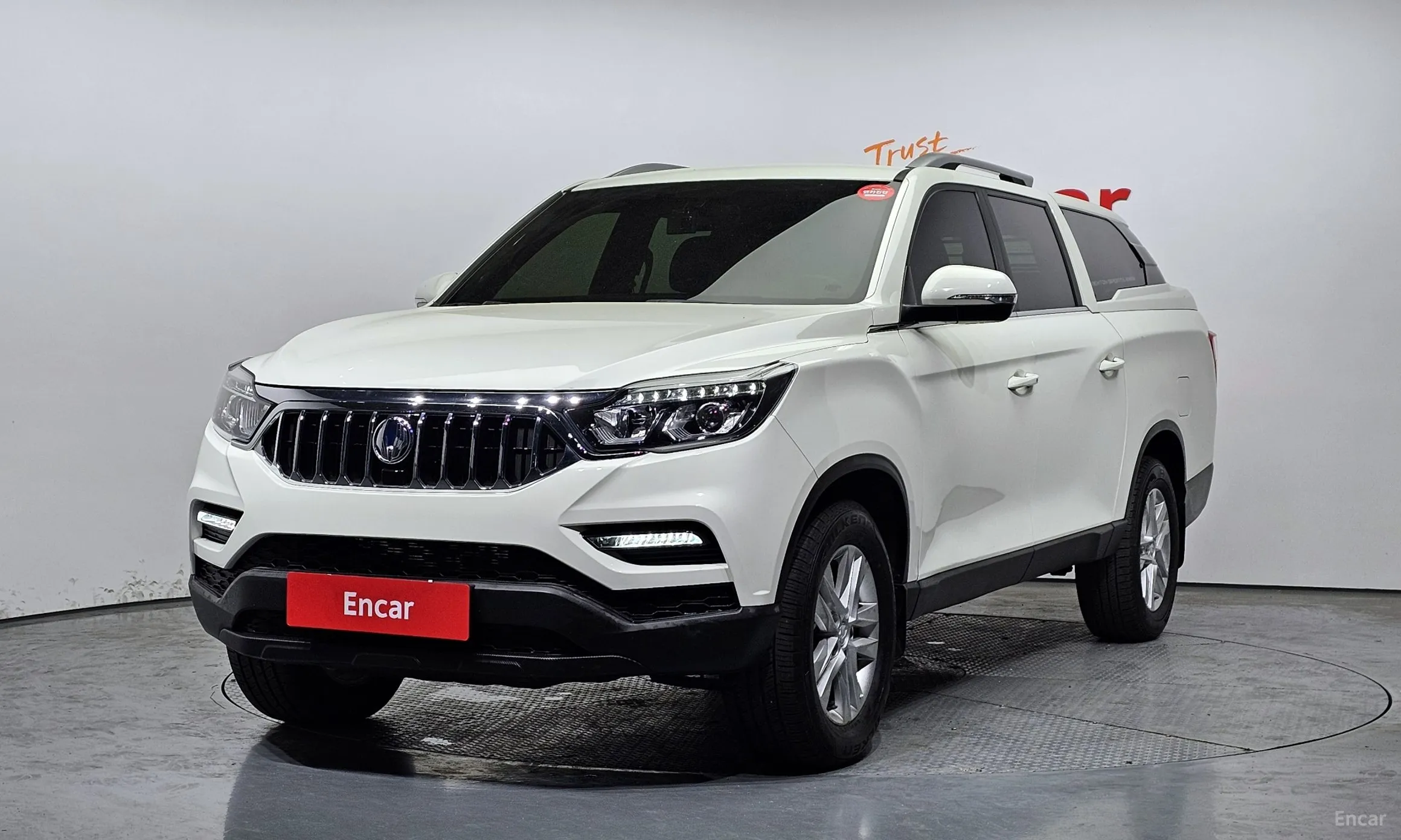 Rexton Sports Khan