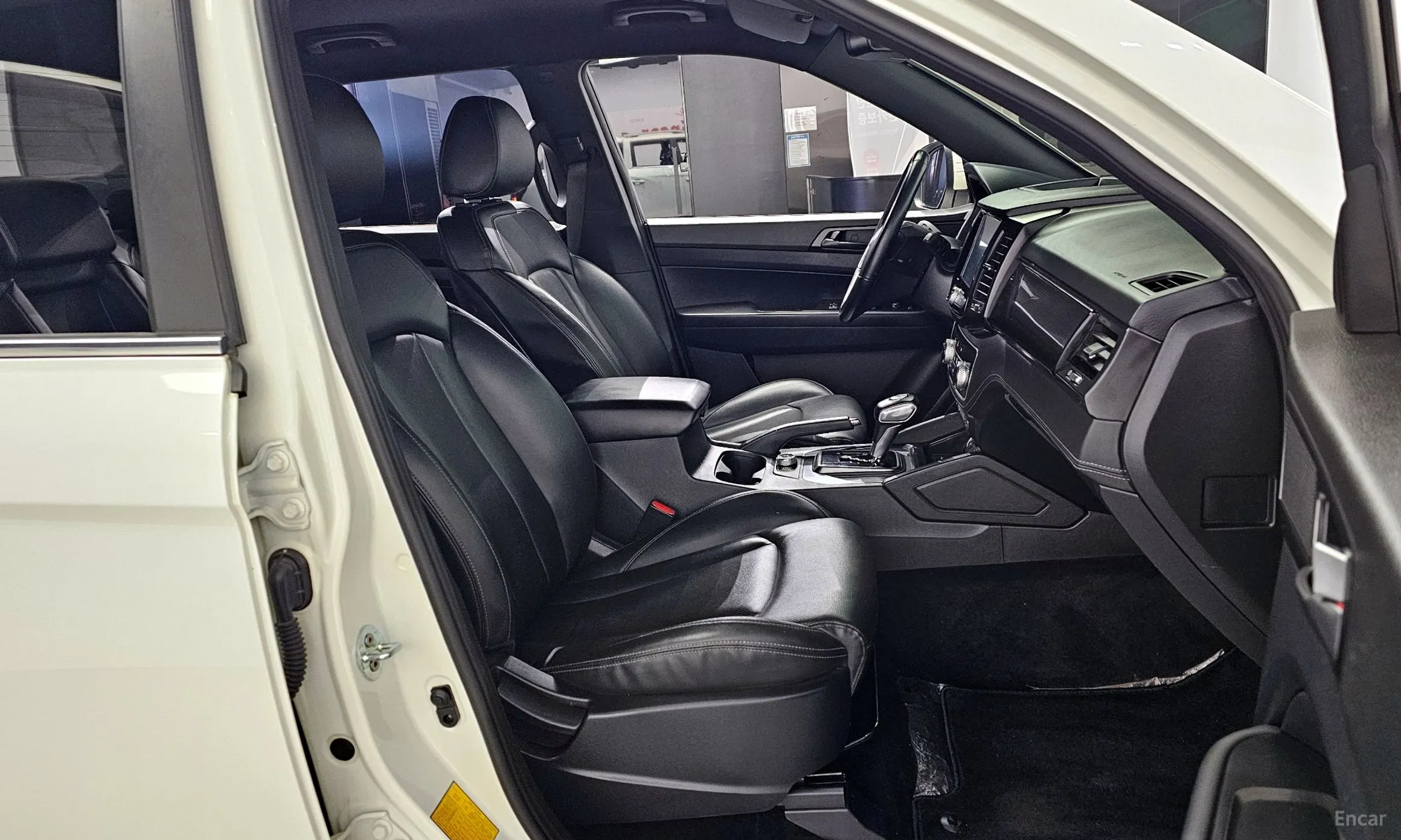 KG Mobility (SsangYong) Rexton Sports Khan превью 10