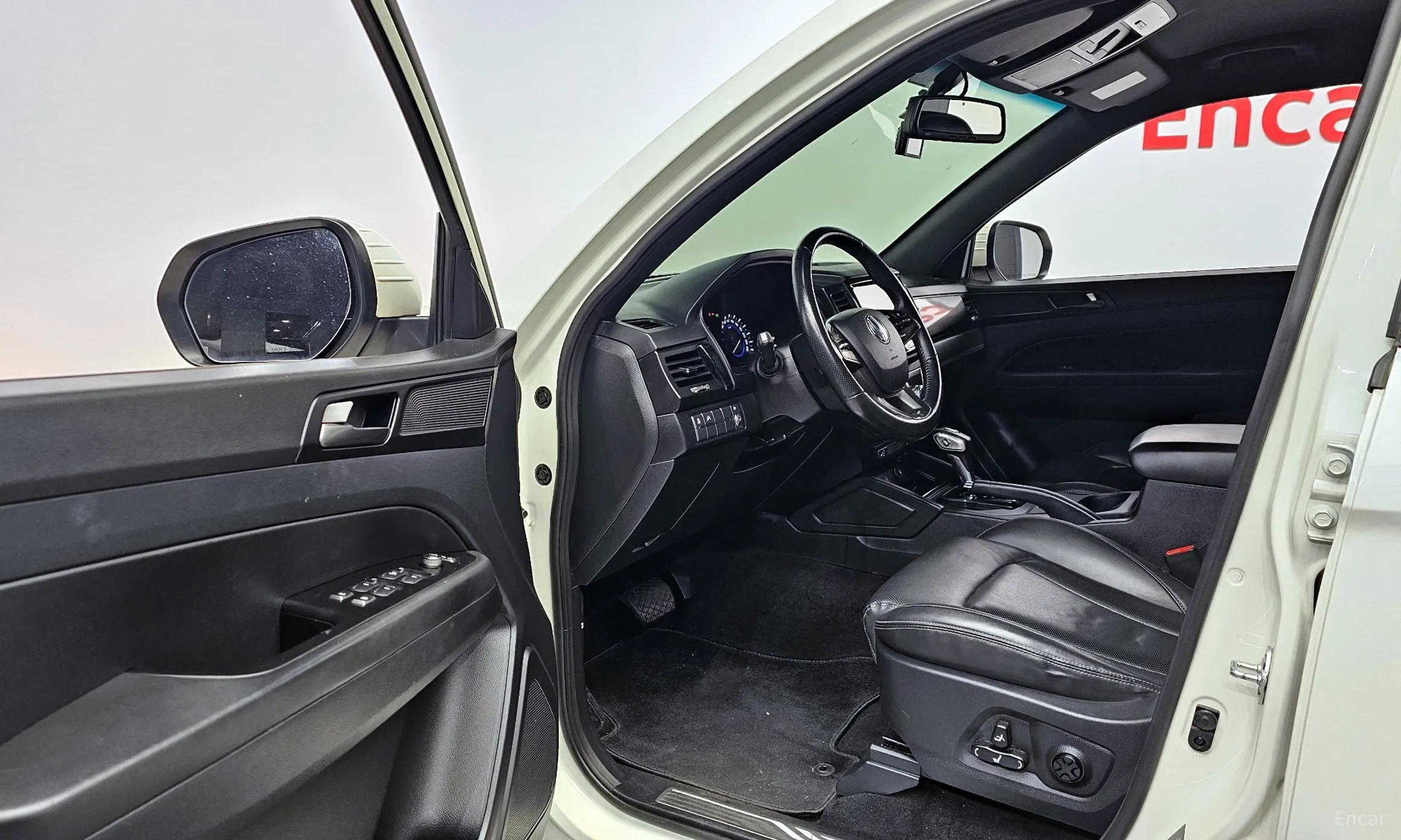 KG Mobility (SsangYong) Rexton Sports Khan превью 11