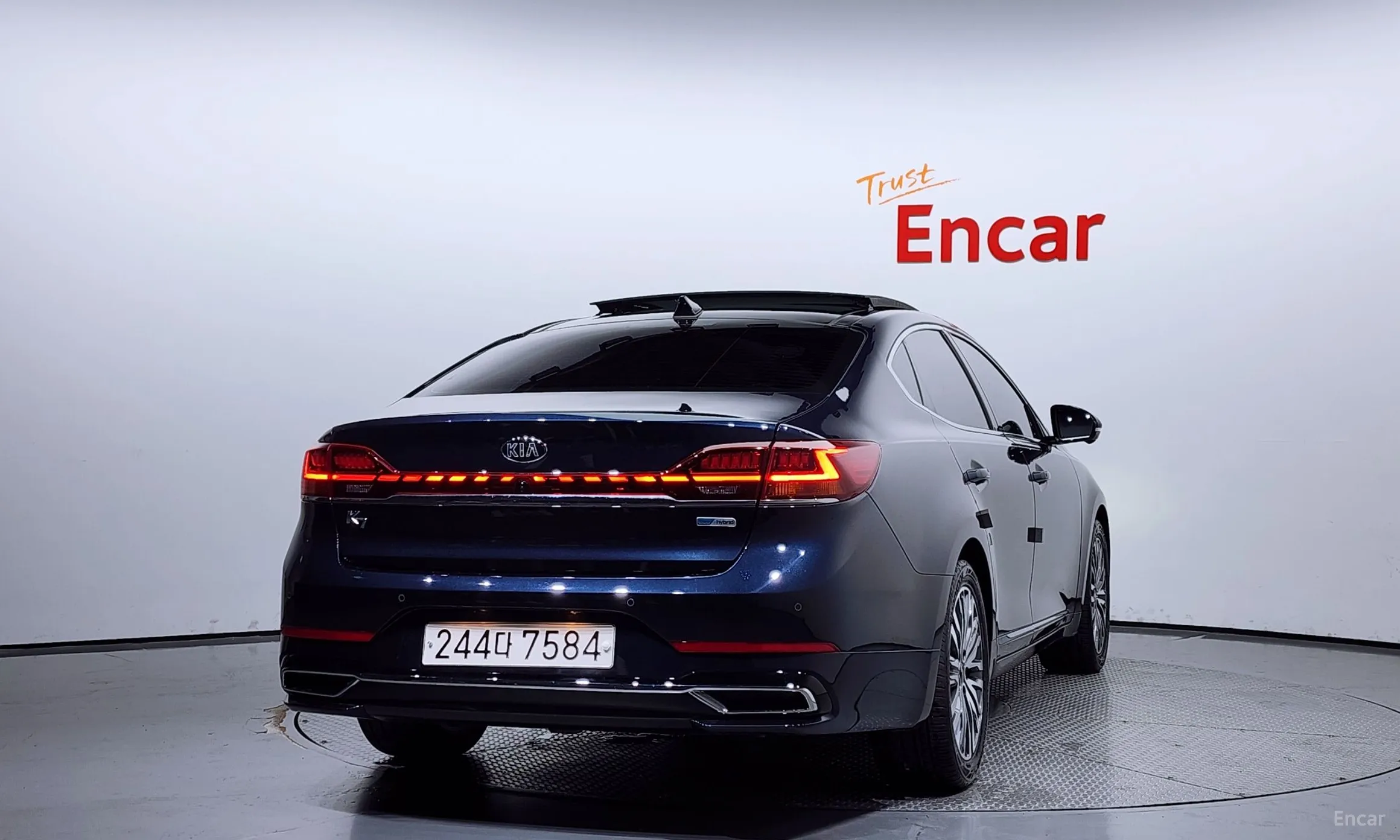 Kia K7 Premier Hybrid превью 3
