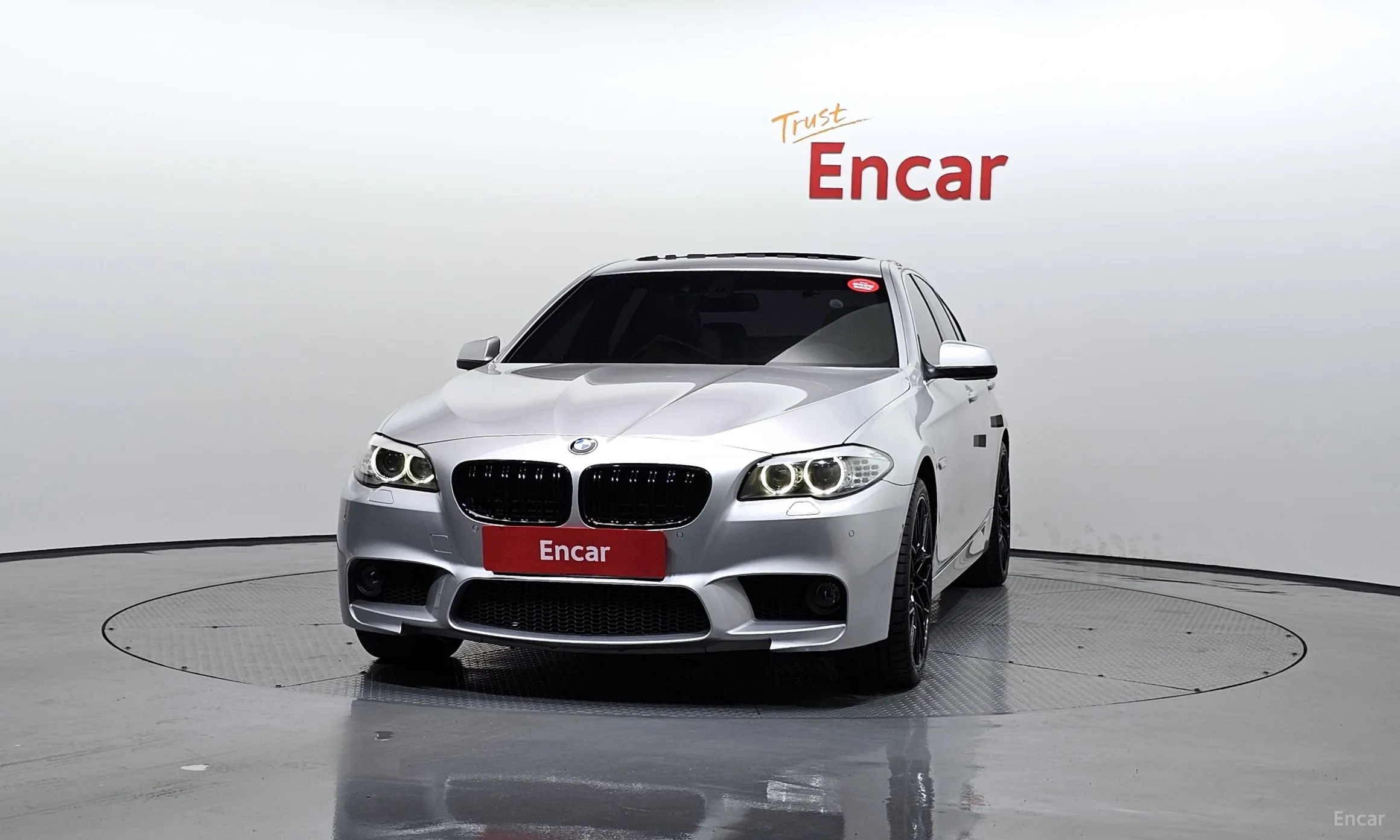 BMW 5 Series (F10) превью 2