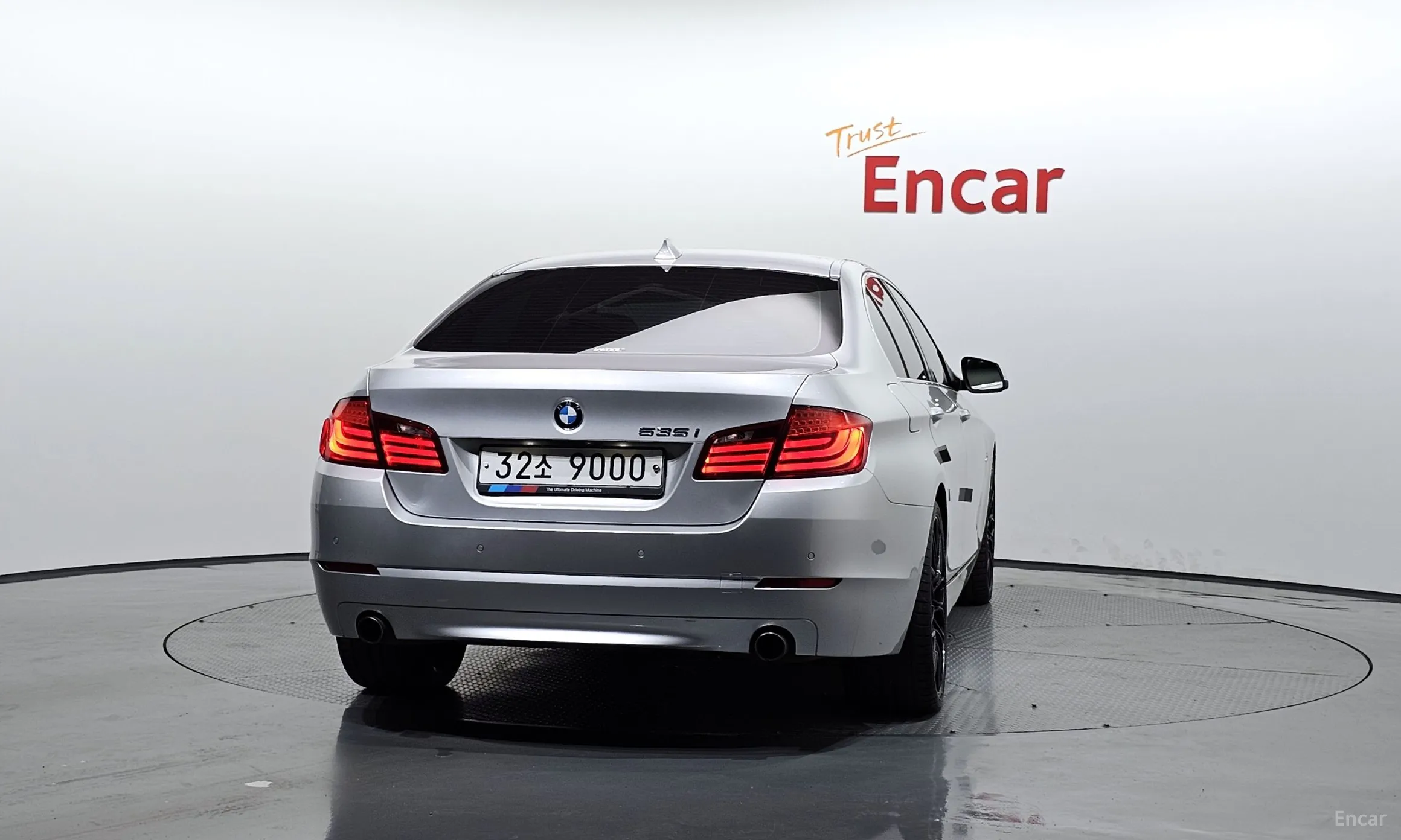 BMW 5 Series (F10) превью 3