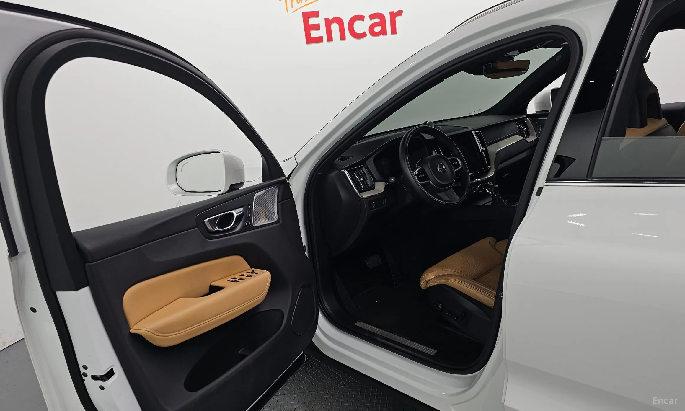 Volvo XC60 Gen 2 превью 10