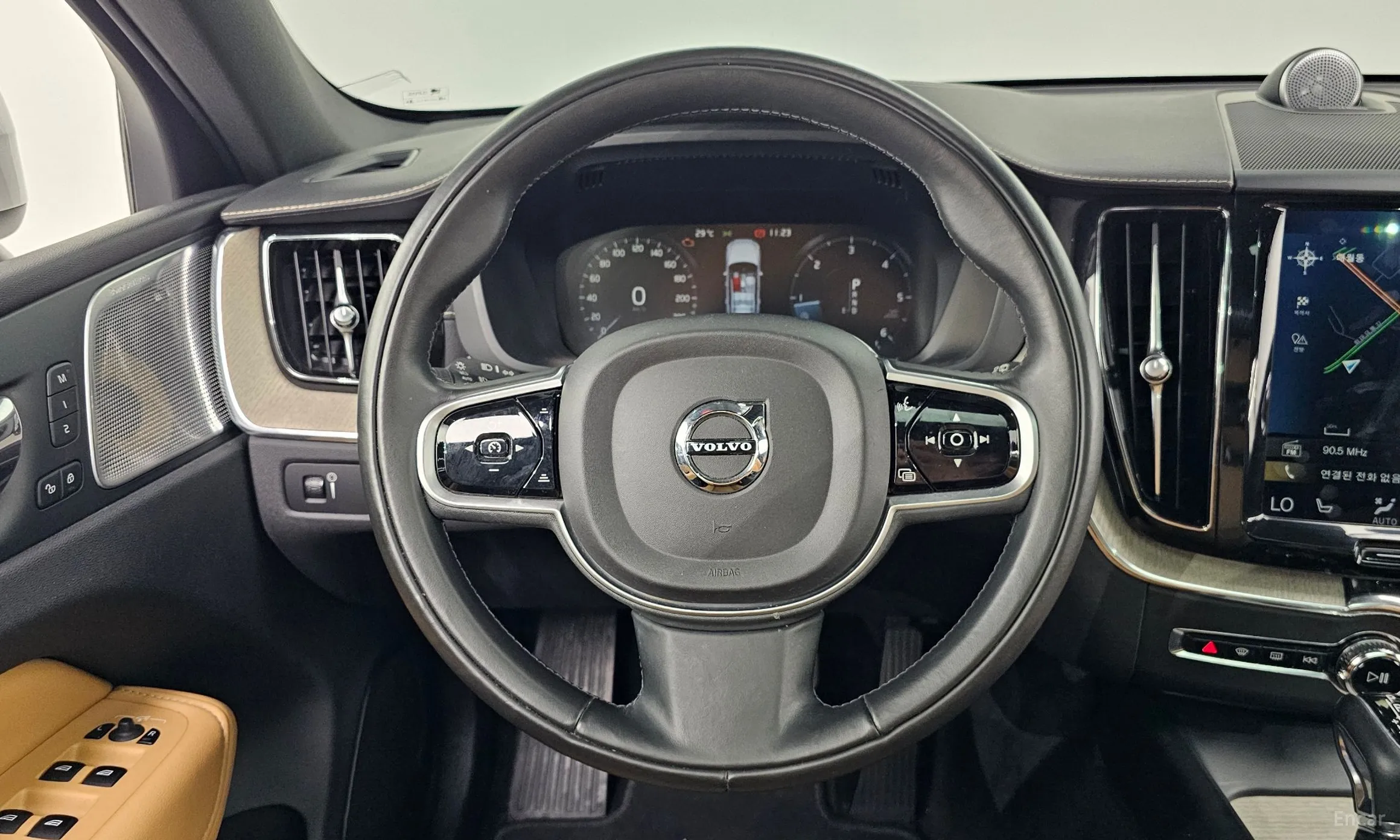 Volvo XC60 Gen 2 превью 11