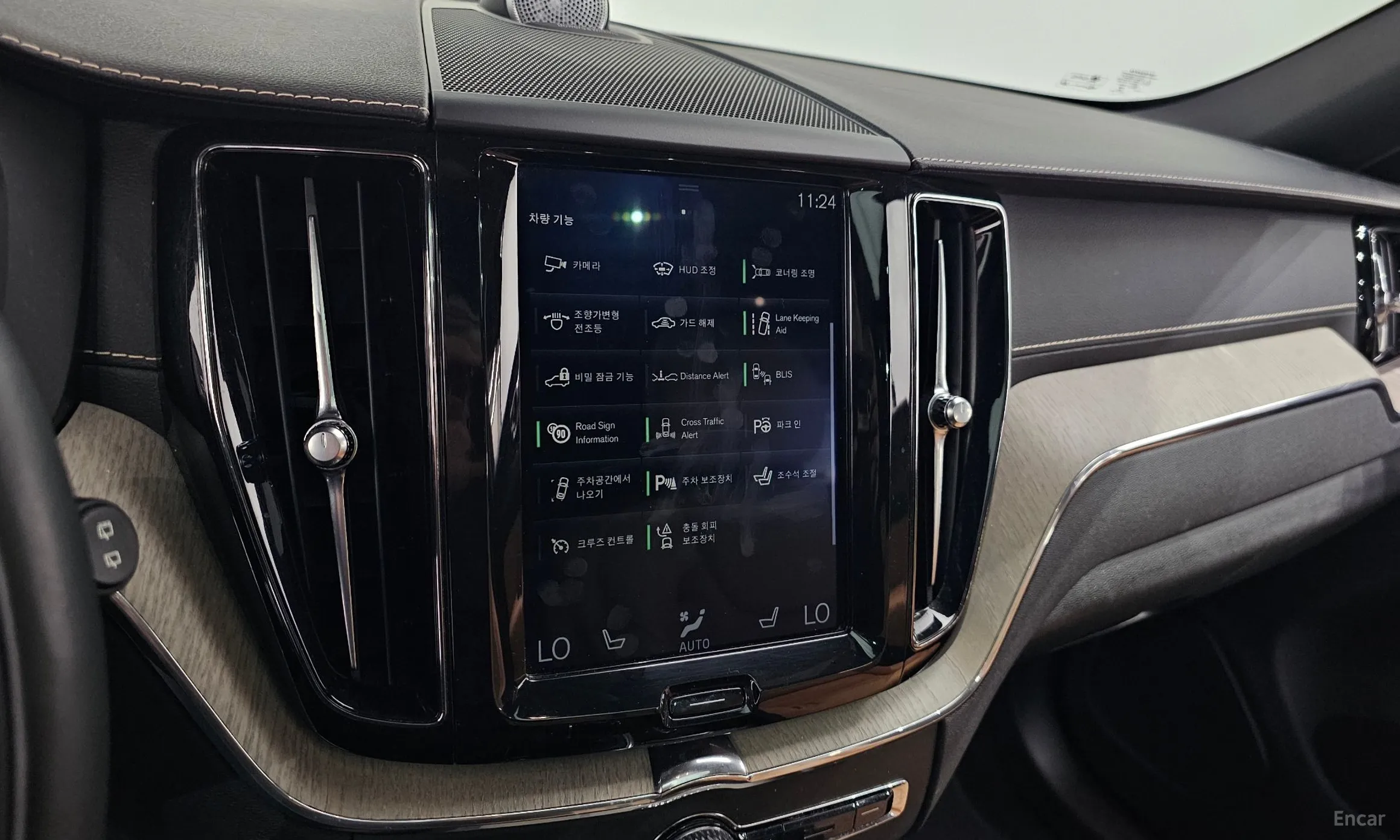 Volvo XC60 Gen 2 превью 15