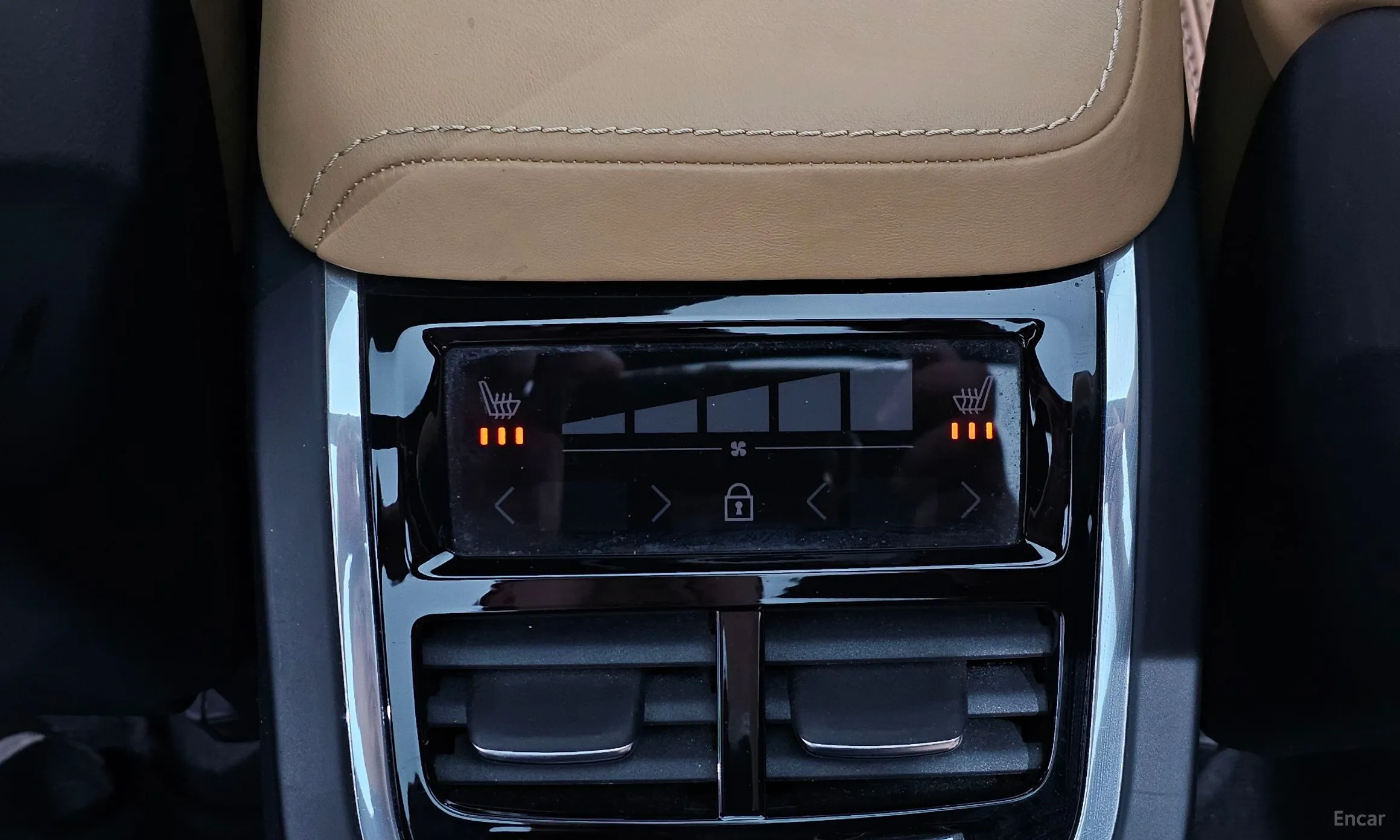 Volvo XC60 Gen 2 превью 19