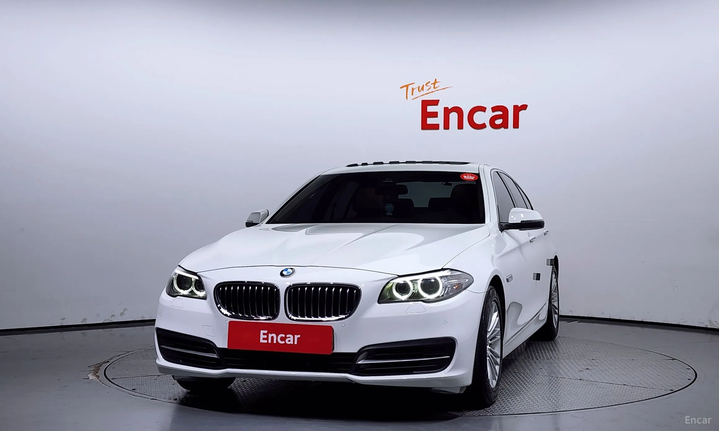 BMW 5 Series (F10) превью 2