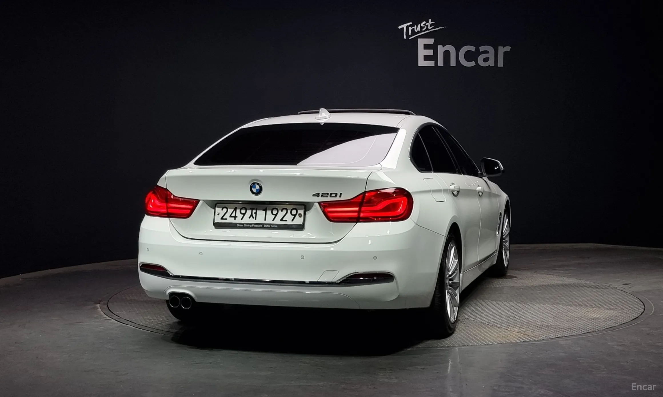 BMW Series 4 (F32) превью 3
