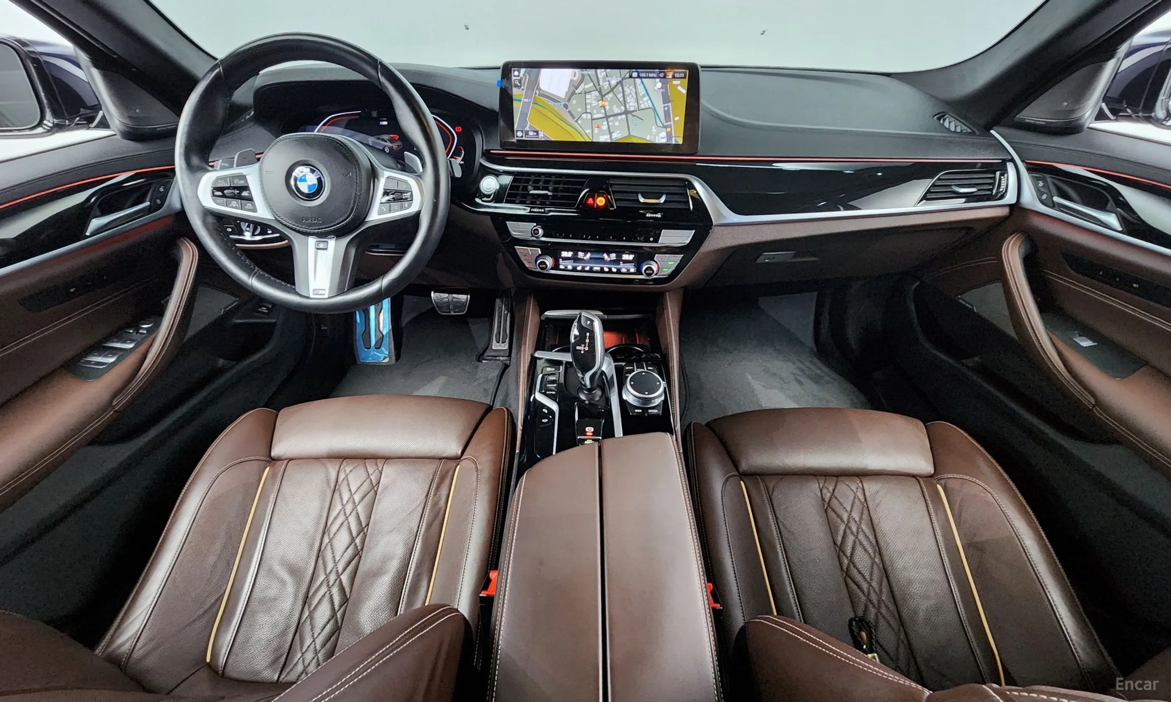 BMW 5 Series (G30) превью 4