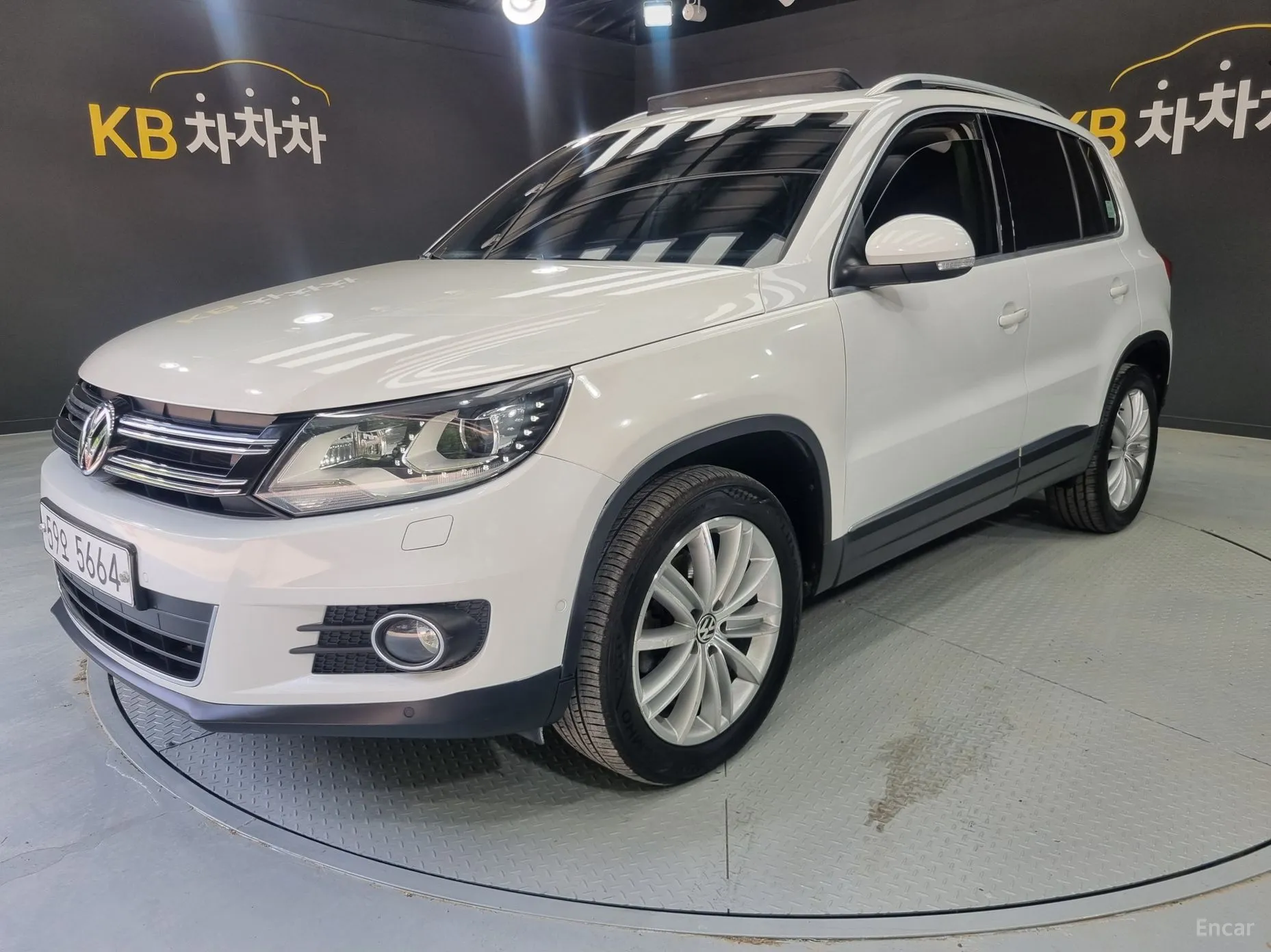 Volkswagen New Tiguan превью 2