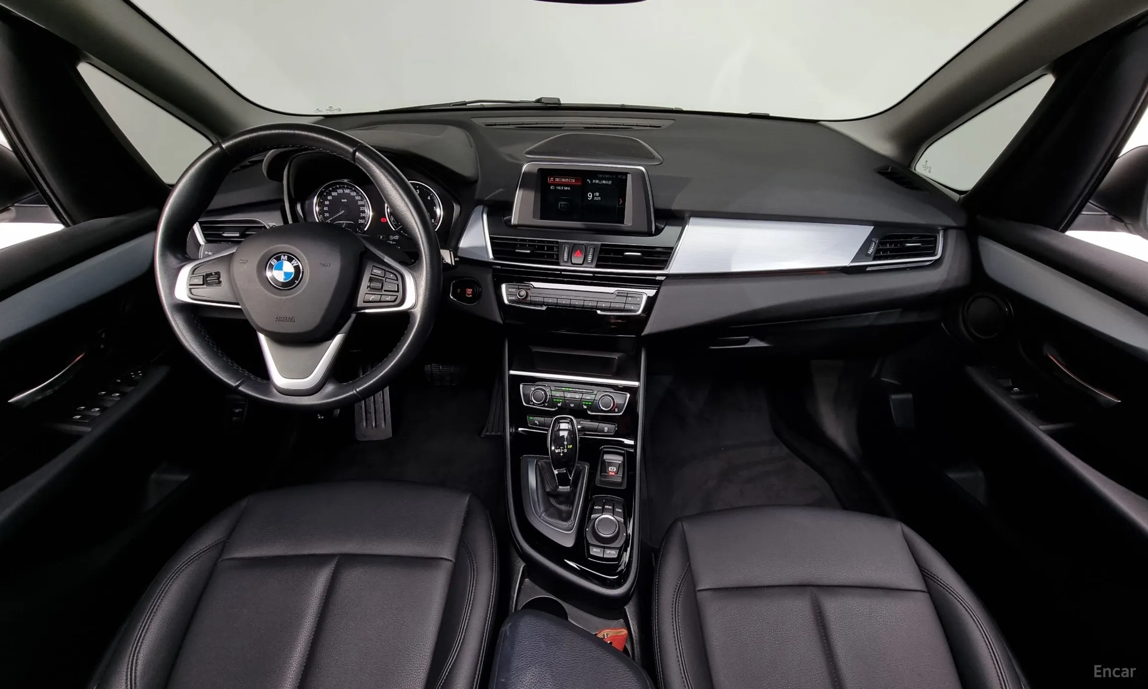 BMW 2-Series Active Tourer (F45) превью 4