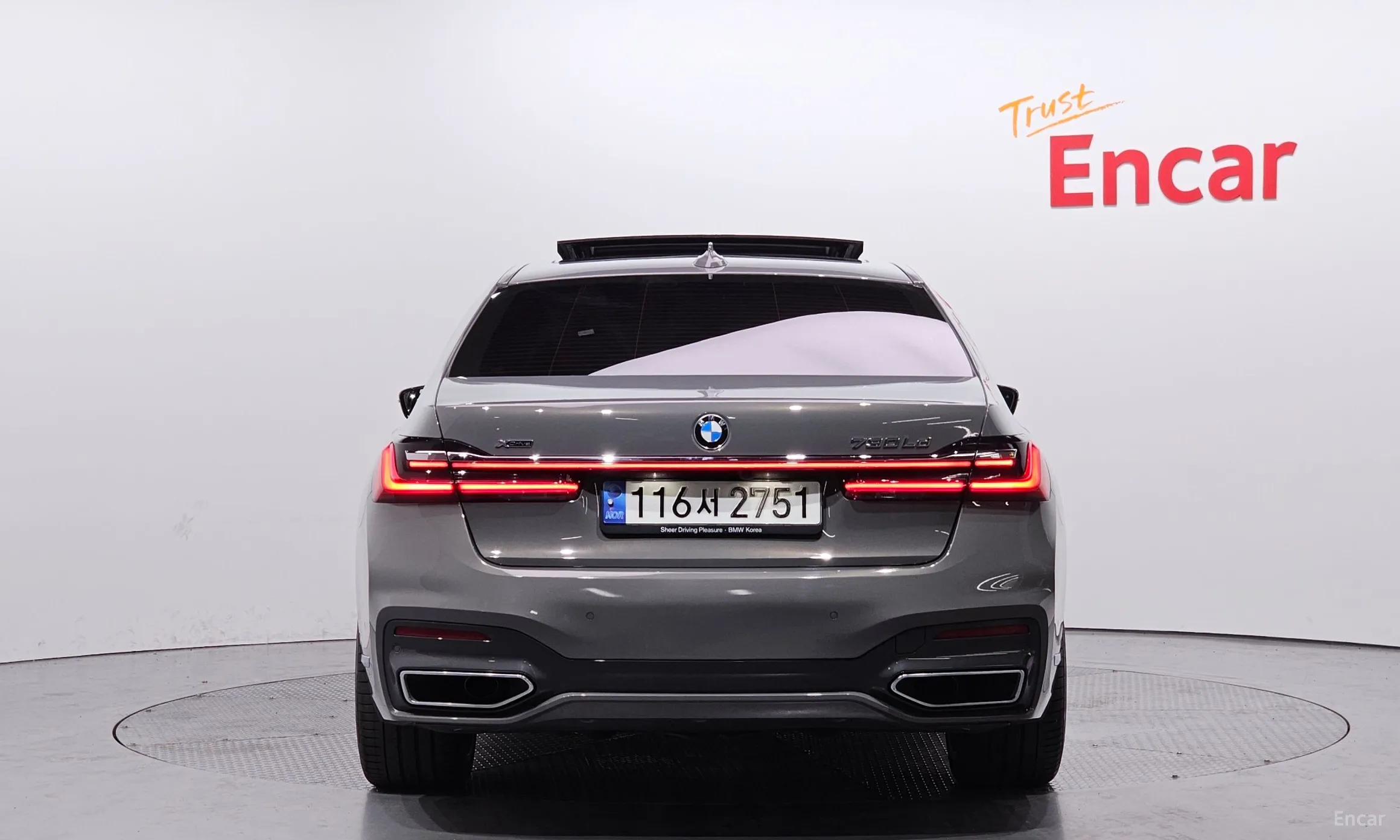 BMW 7 Series (G11) превью 3