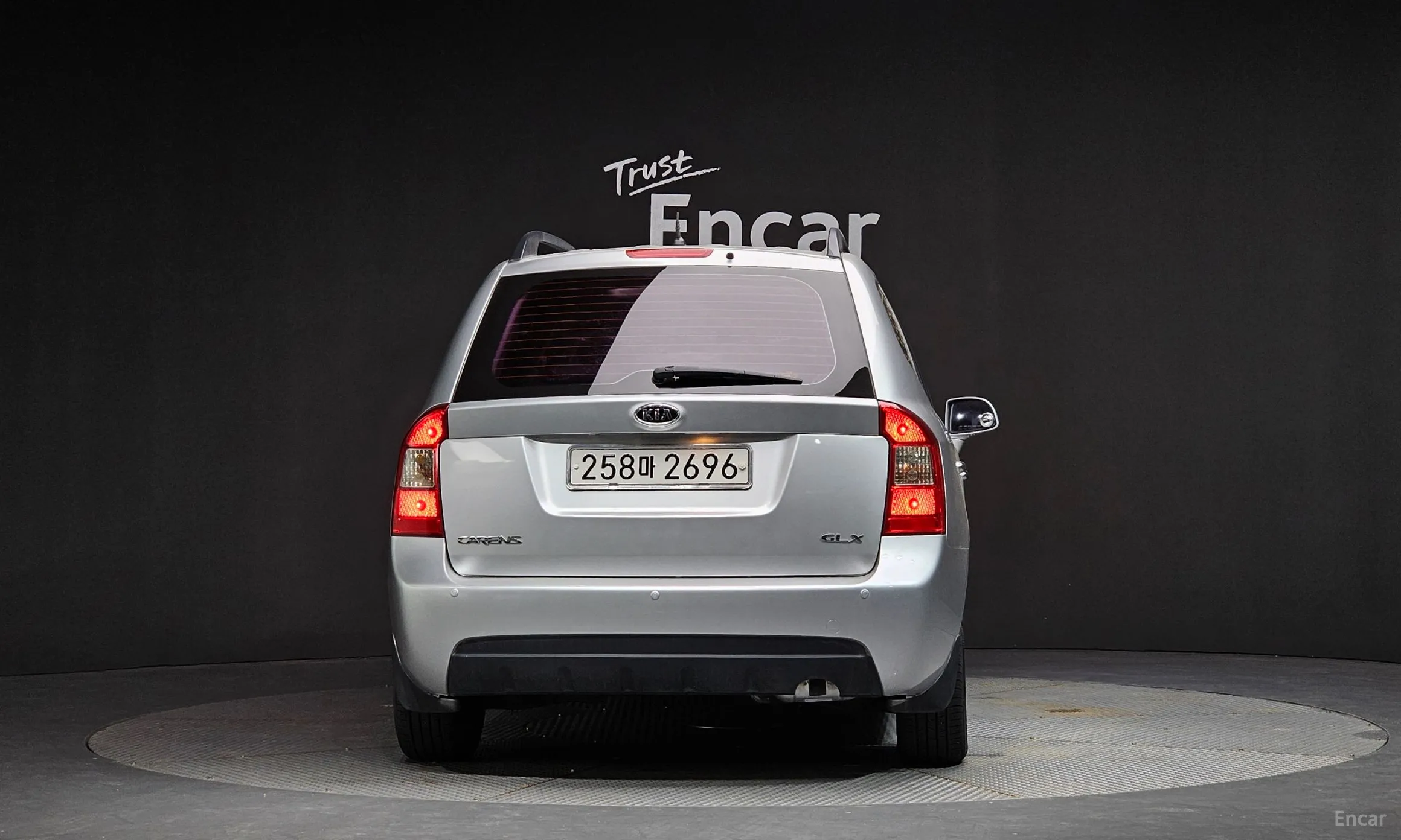 Kia Carens превью 3
