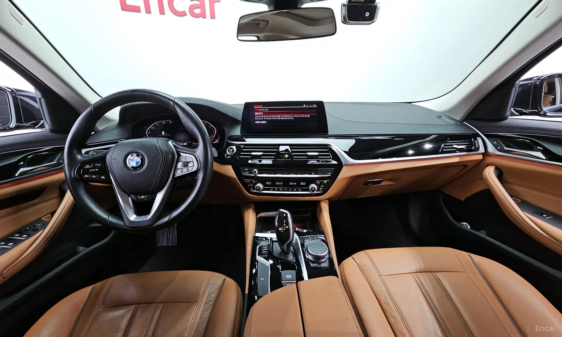 BMW 5 Series (G30) превью 4