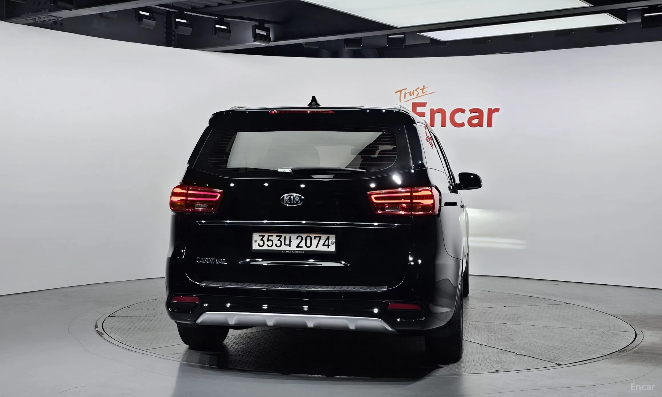 Kia Carnival превью 3