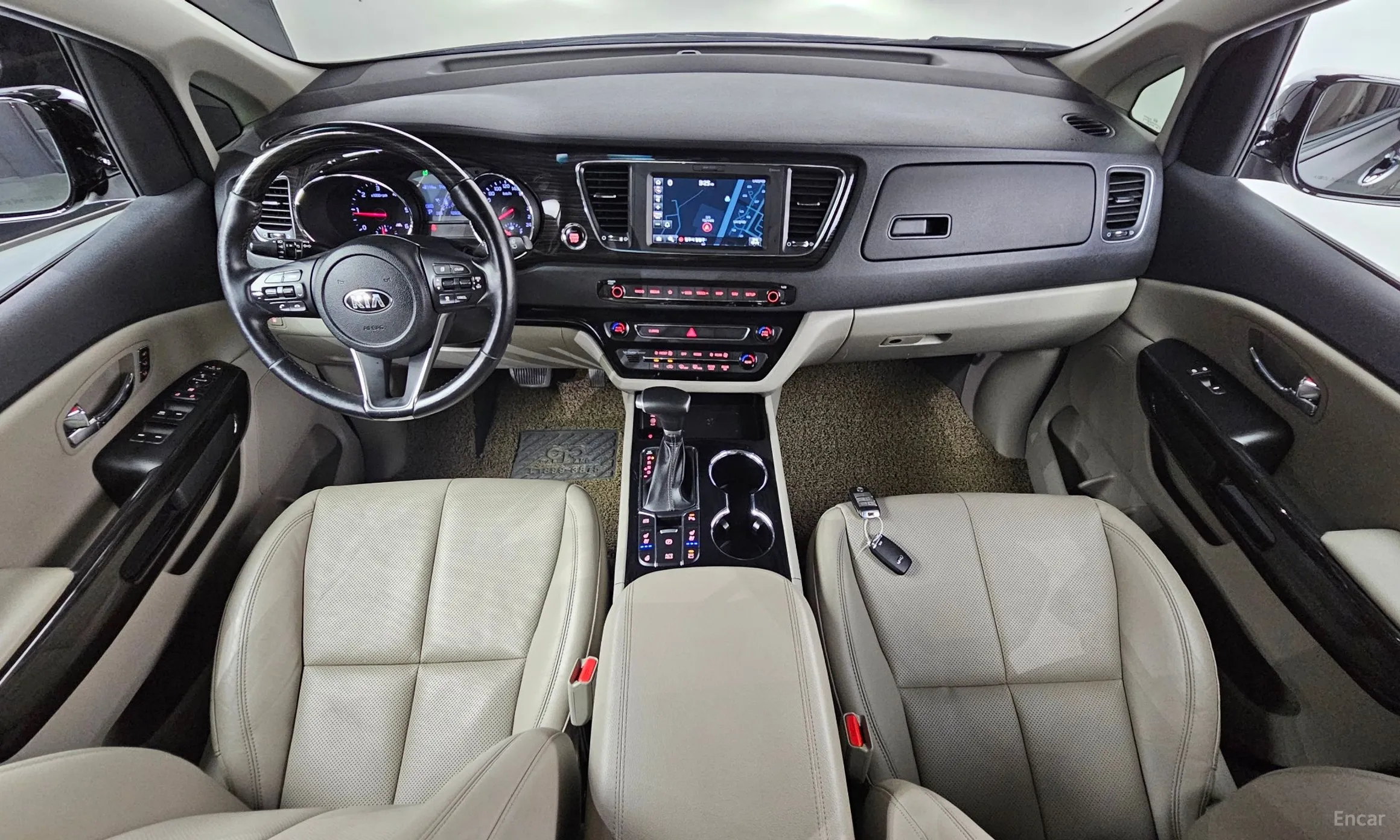 Kia Carnival превью 4