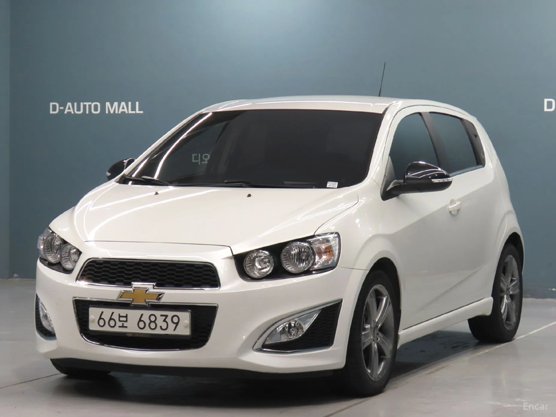Aveo Hatchback