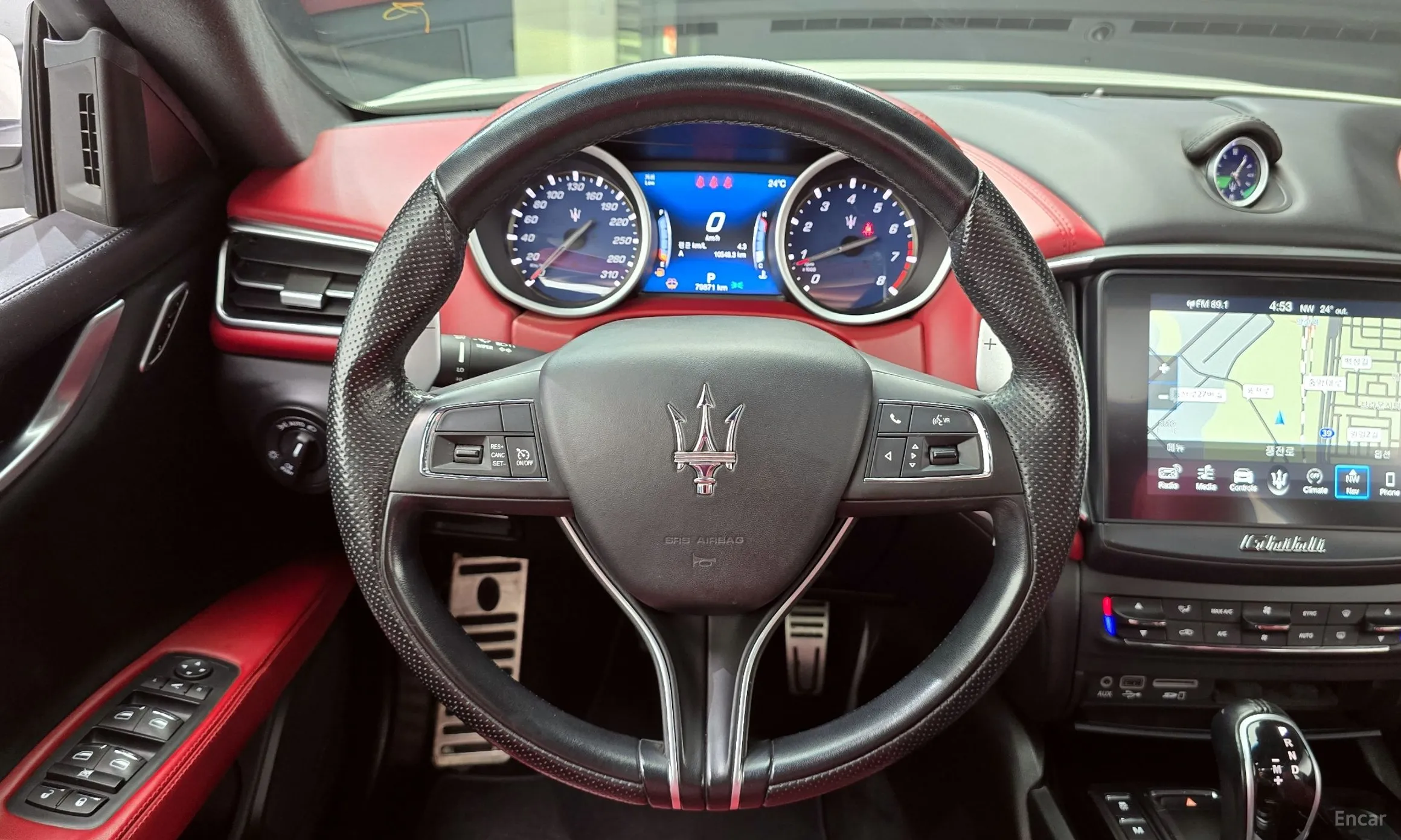 Maserati Ghibli превью 13