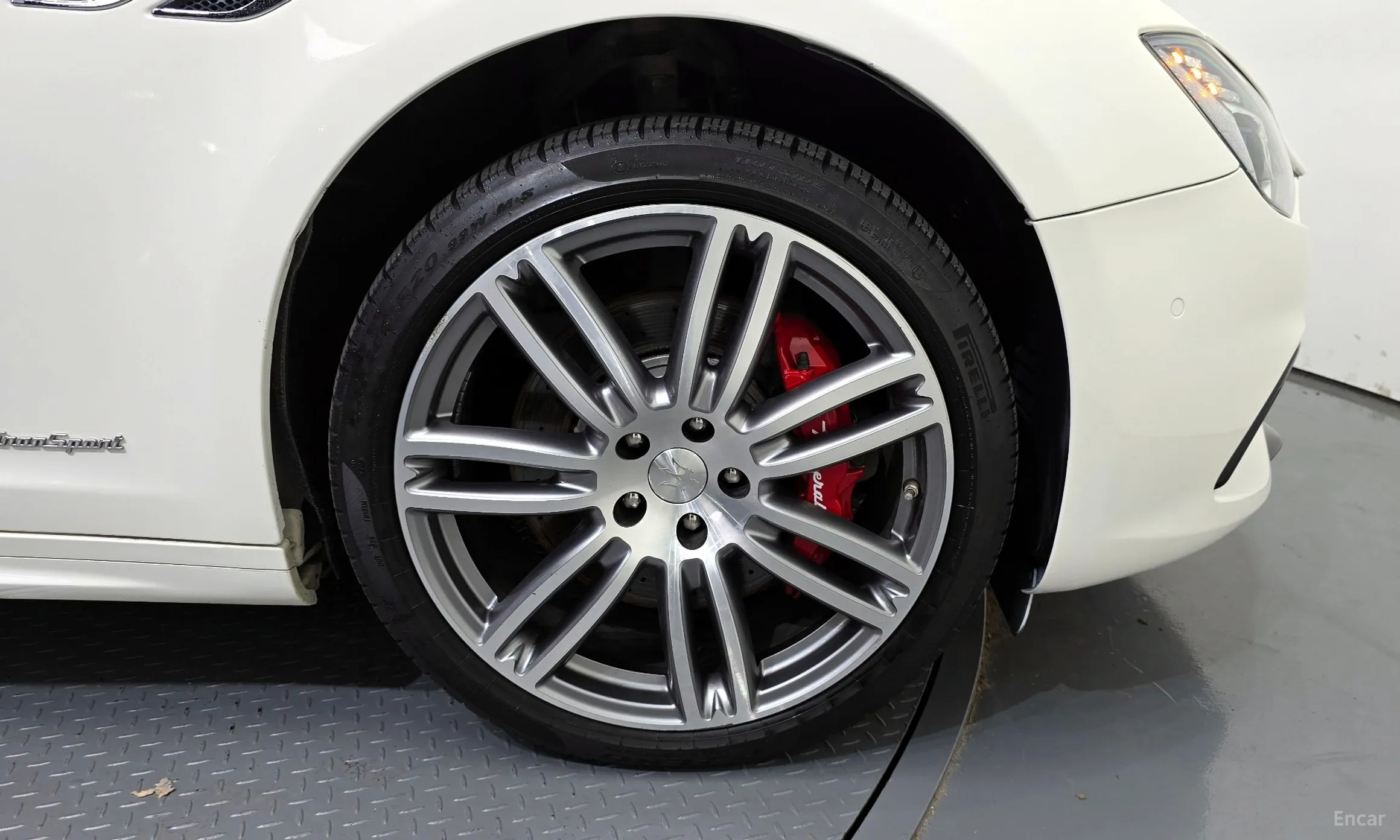 Maserati Ghibli превью 5