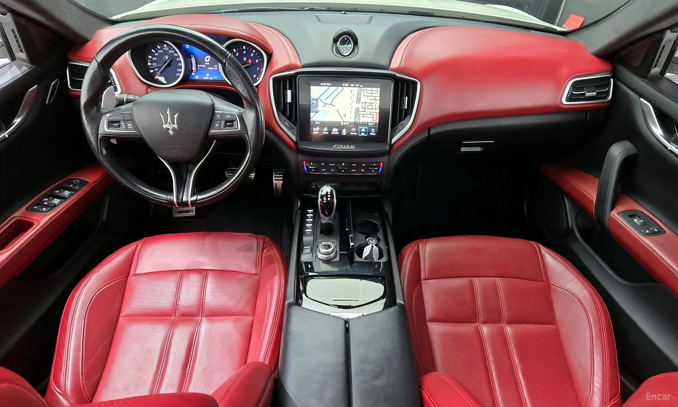 Maserati Ghibli превью 7