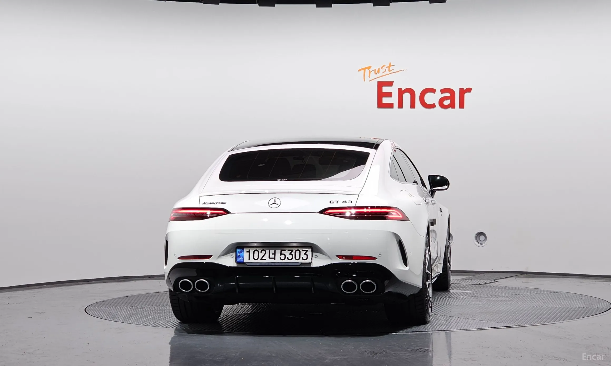 Mercedes Benz AMG GT превью 3