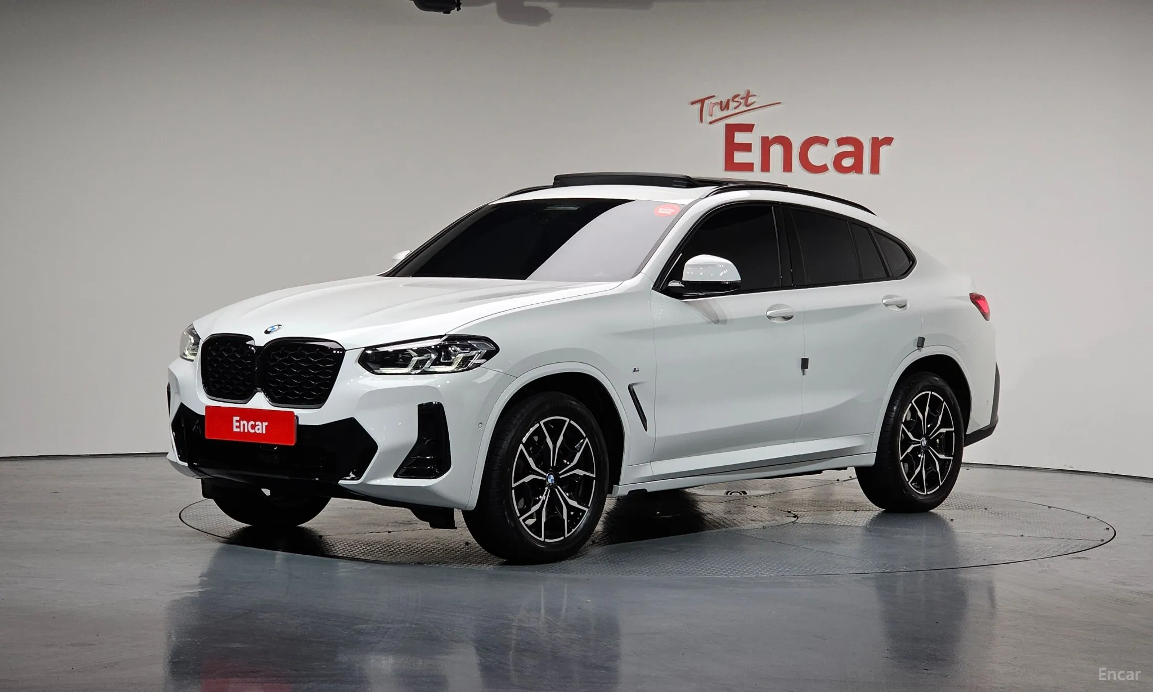 X4 (G02)