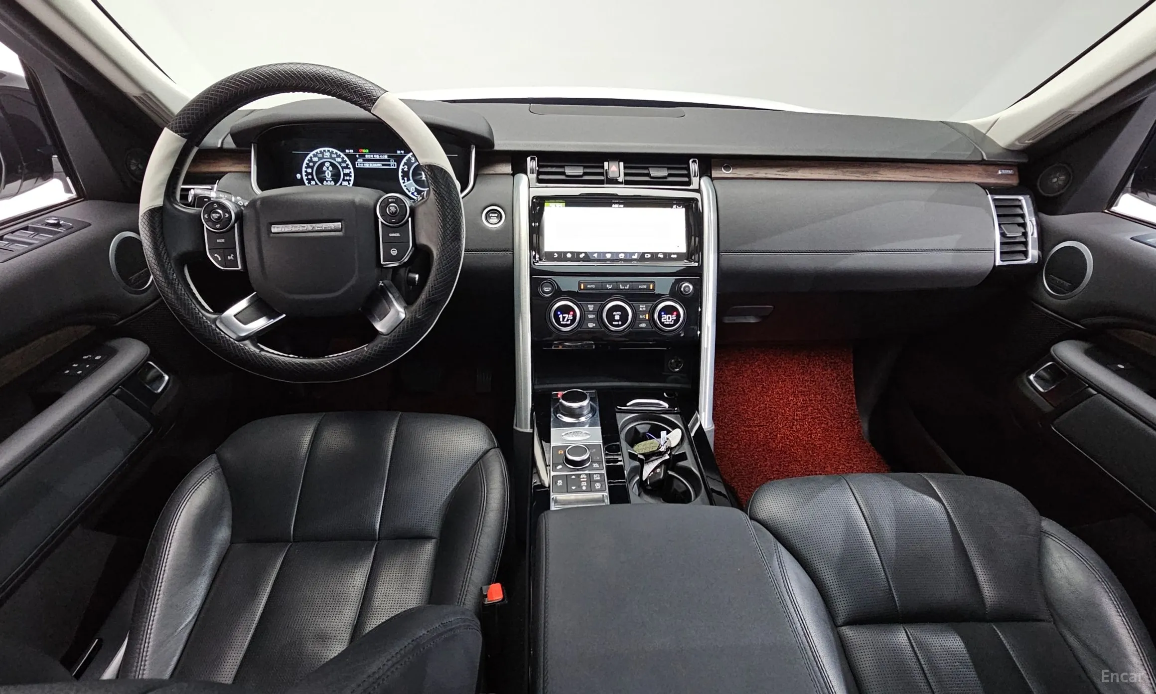 Land Rover Discovery 5 превью 4