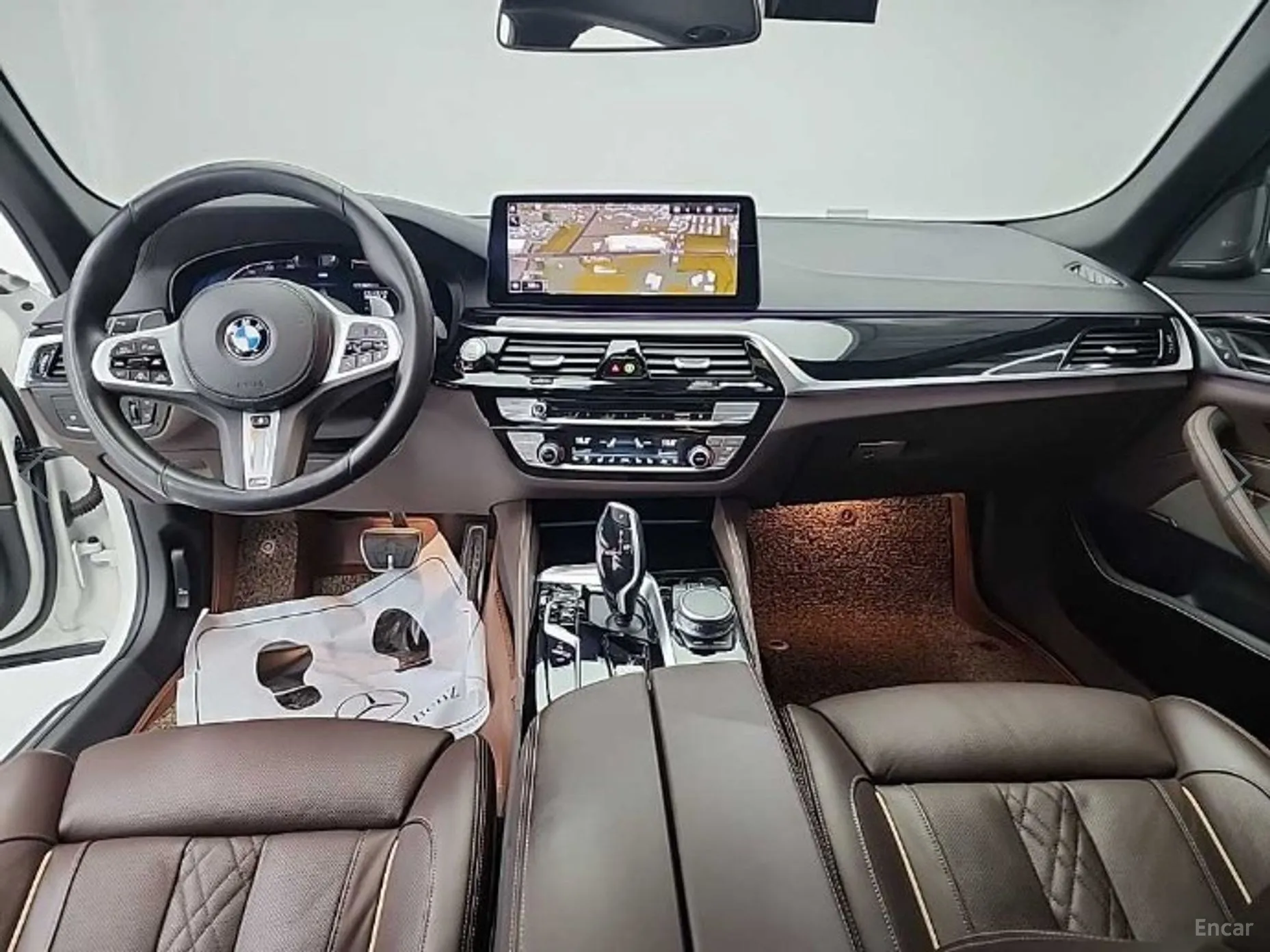 BMW 5 Series (G30) превью 4