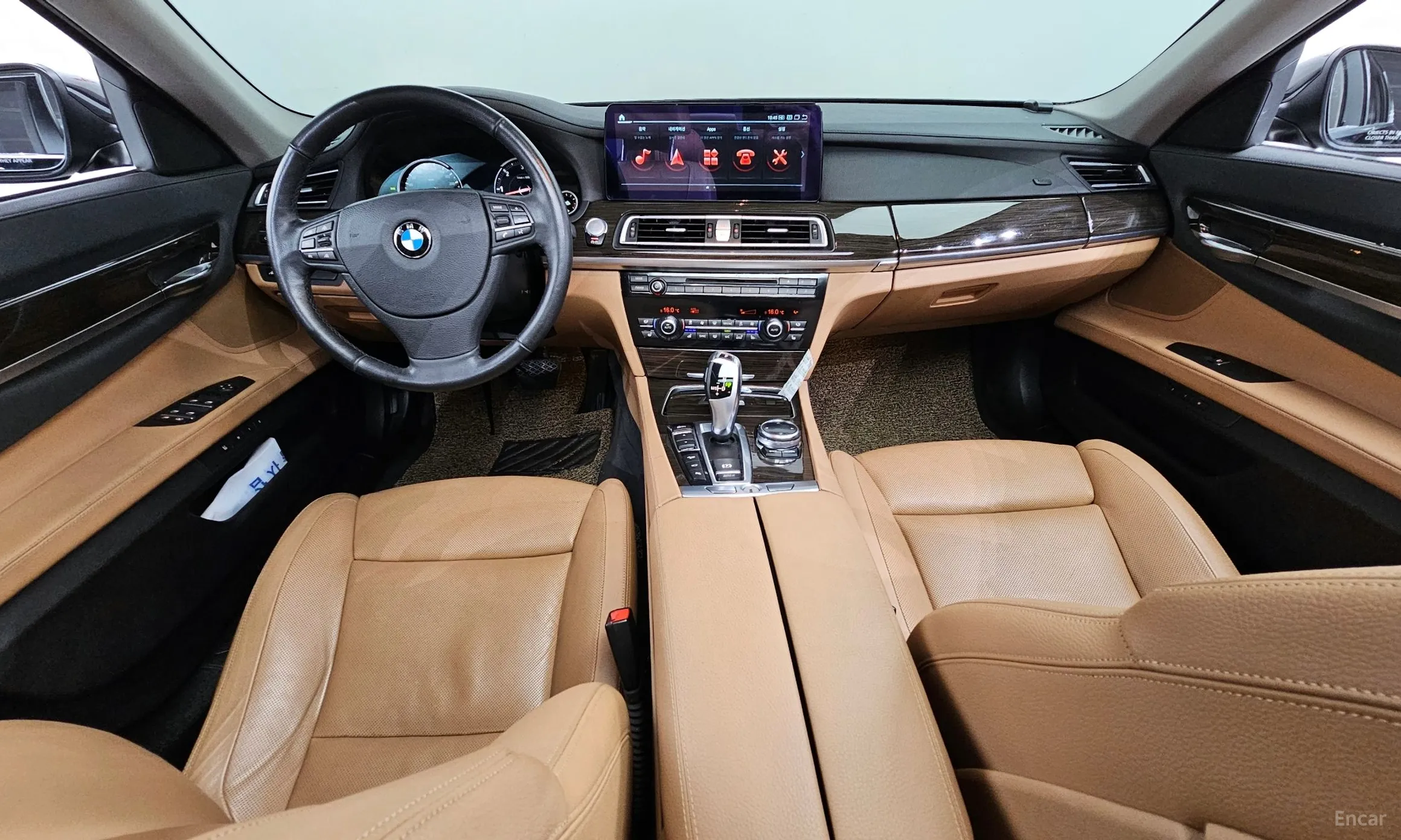 BMW 7 Series (F01) превью 4