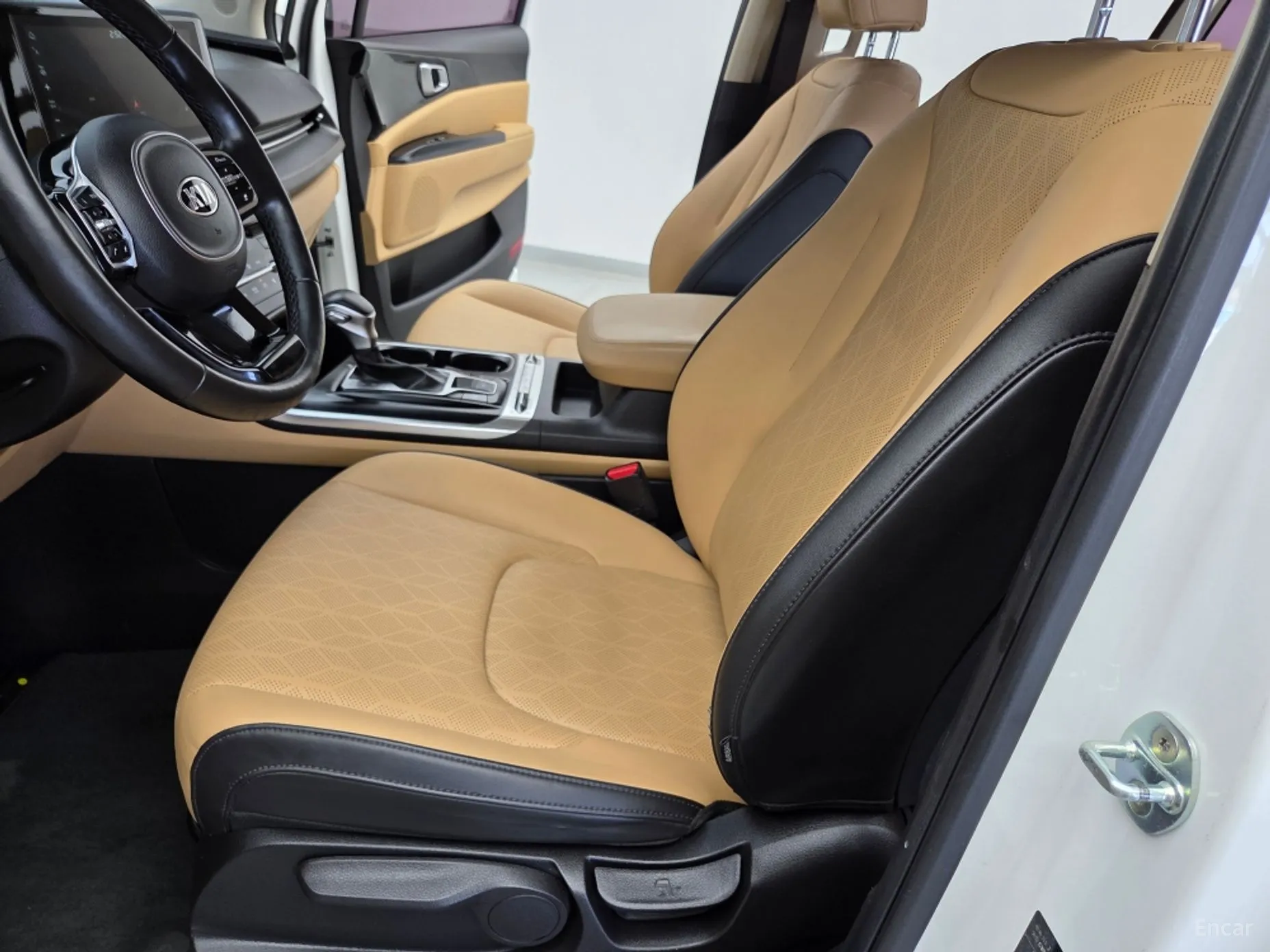 Kia Carnival Gen 4 превью 4
