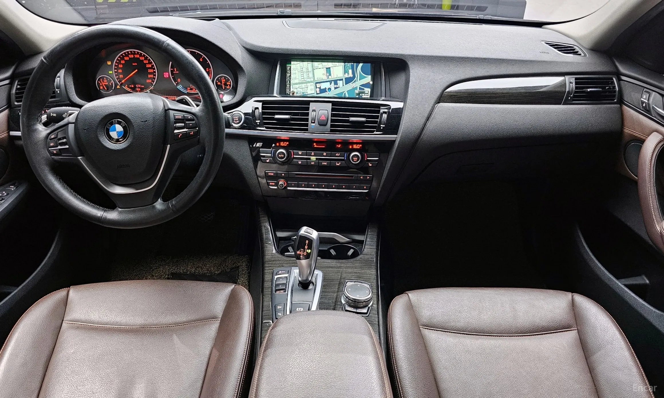 BMW X4 (F26) превью 4