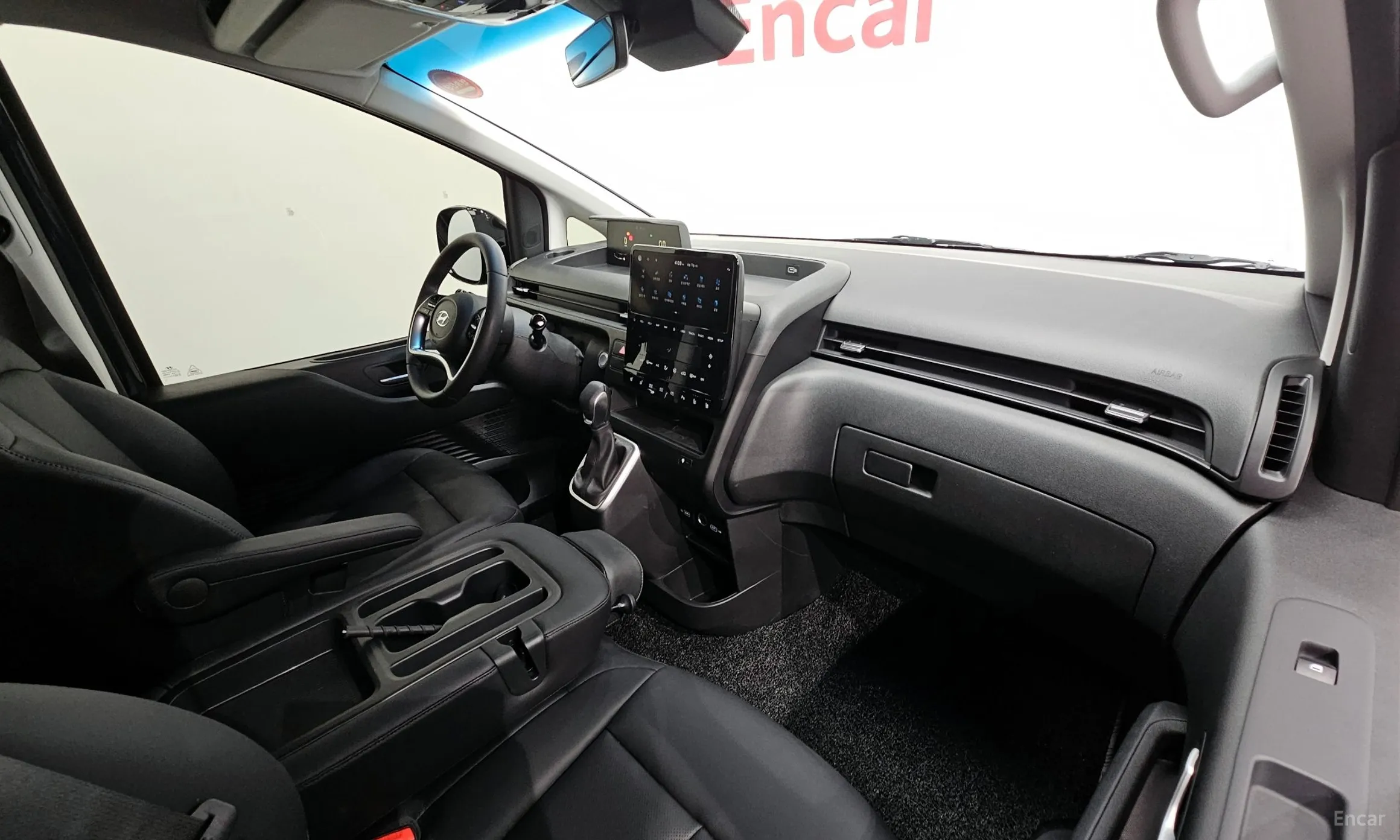 Hyundai Staria превью 4